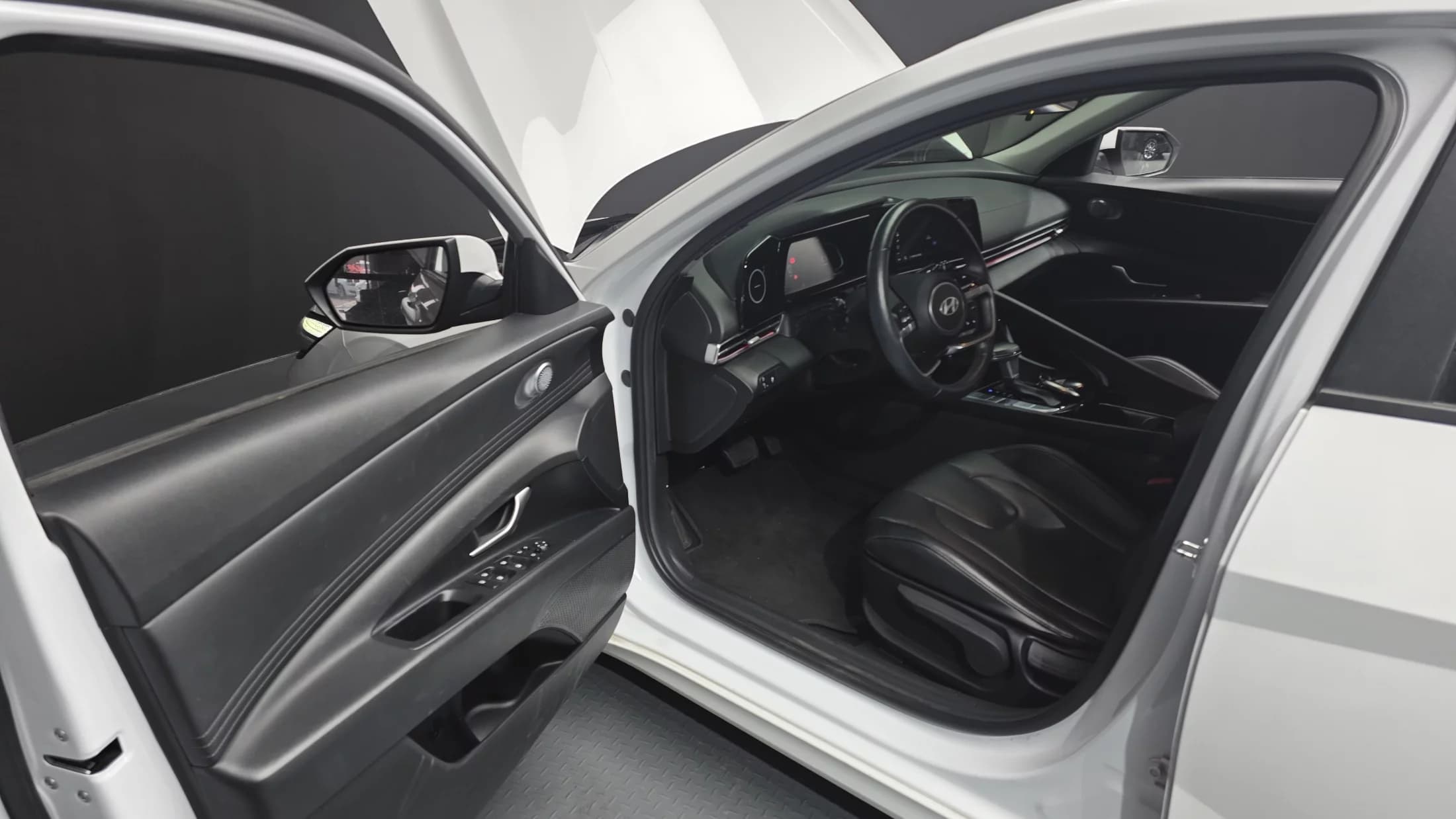 Hyundai AVANTE (Хендай Элантра) 1.6 Modern, 2024 г. 53772 км. — фото 11