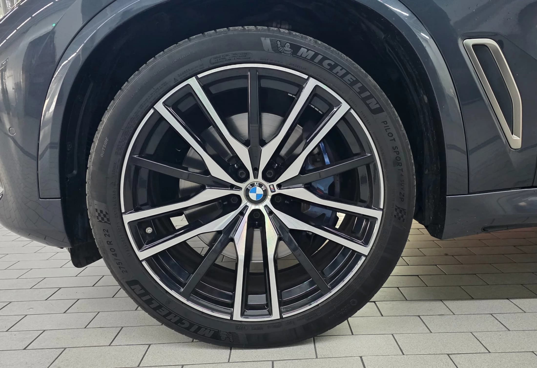 BMW X5 M50i, 2021 г. 45945 км. — фото 5