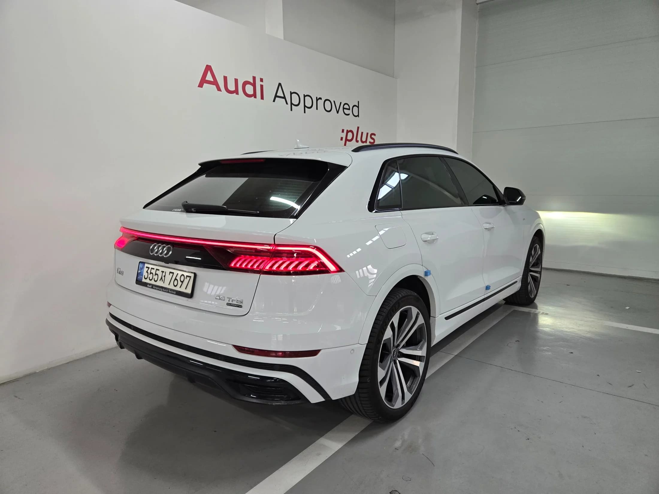 Audi Q8 55 TFSI Quattro Premium, 2022 г. 37399 км. — фото 2