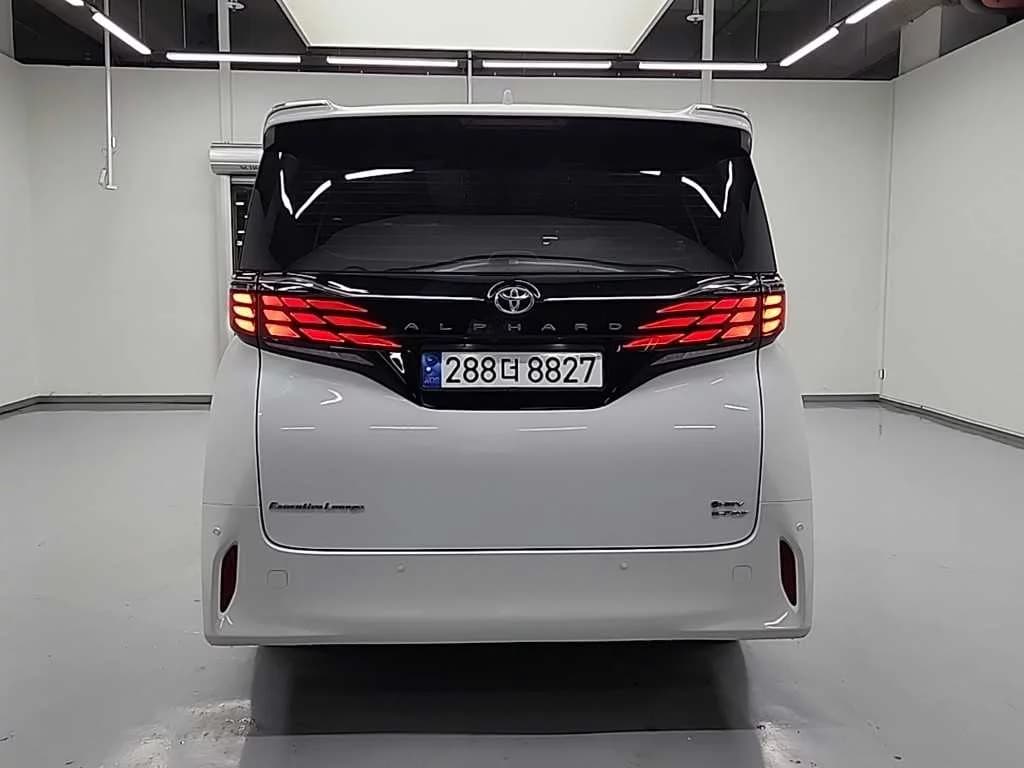 Toyota ALPHARD AWD, гибрид, 2024 г. 8496 км. — фото 3