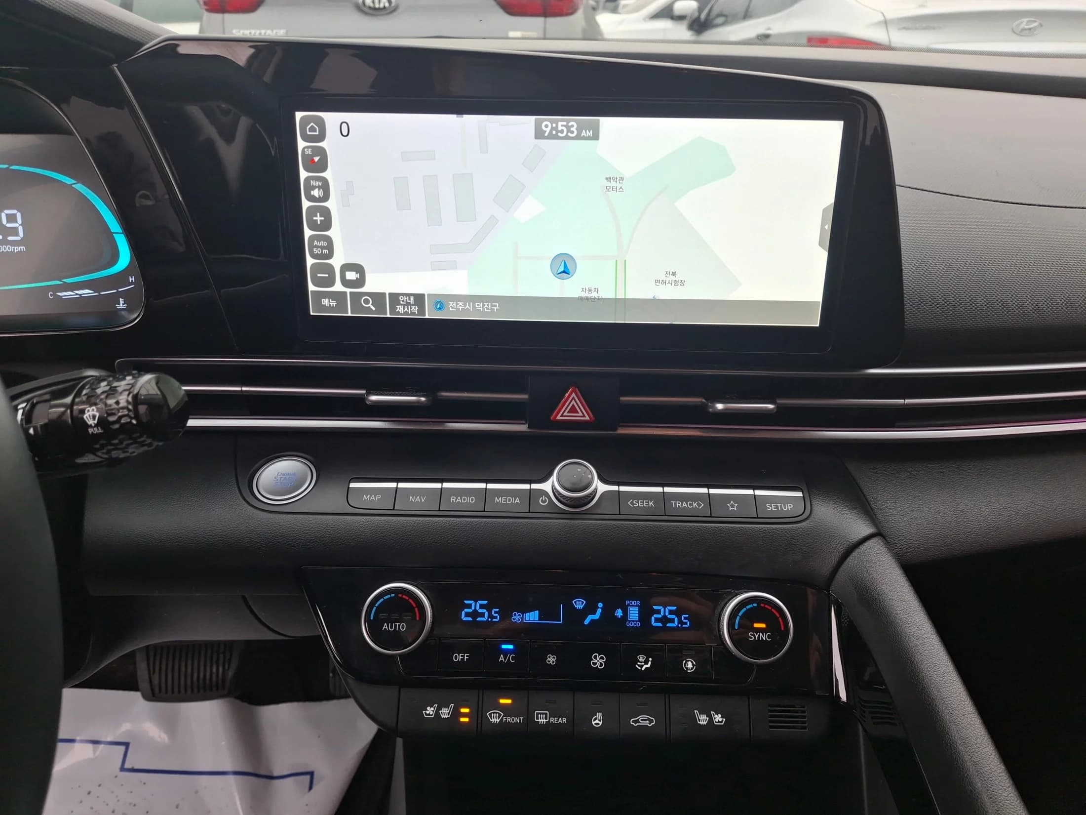 Hyundai AVANTE (Хендай Элантра) 1.6 Modern, 2024 г. 53750 км. — фото 8