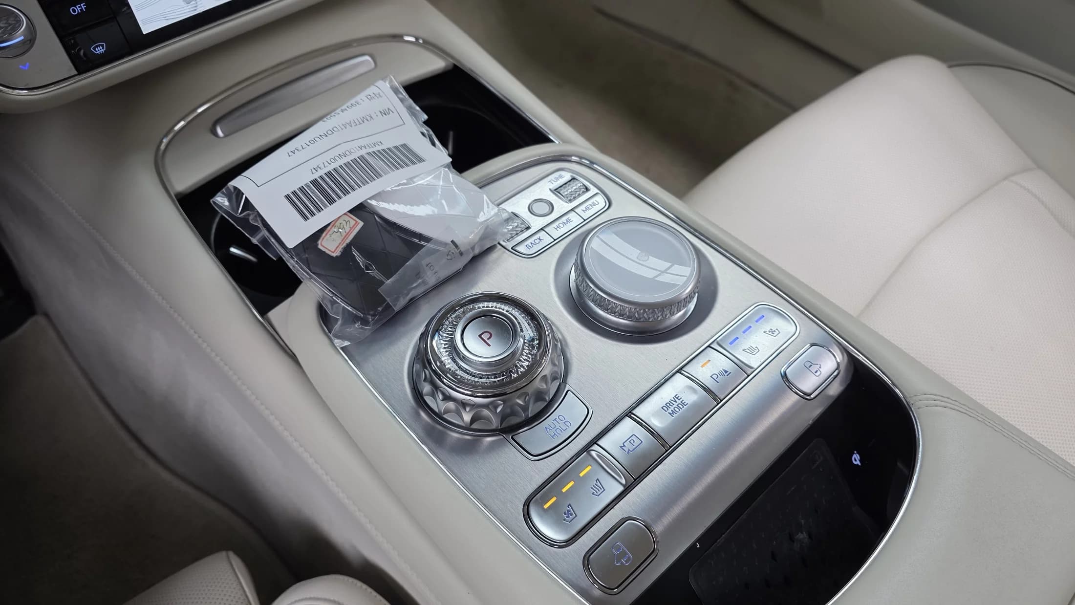 Genesis G90 Gasoline 3.5 Turbo AWD, 2022 г. 79540 км. — фото 9