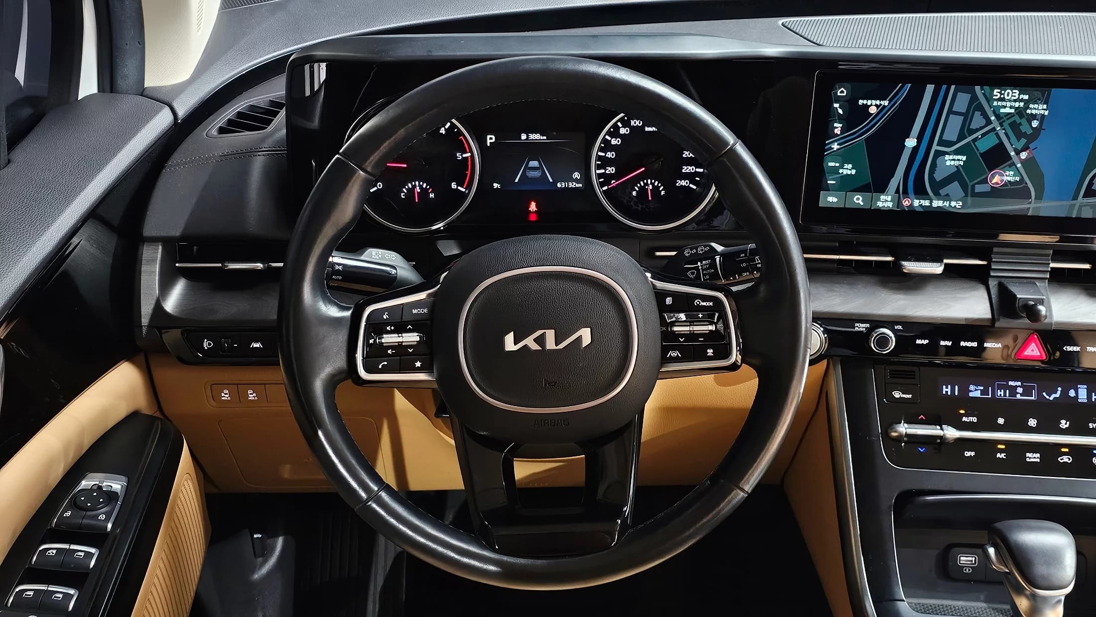 Kia Carnival 9-Seater Prestige, 2022 г. 63179 км. — фото 15