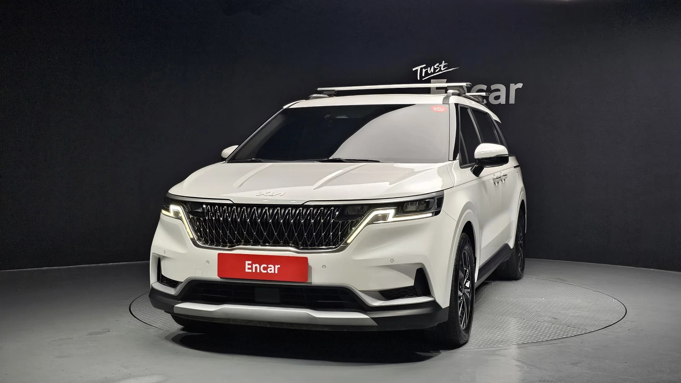 Kia Carnival 9-Seater Prestige, 2022 г. 63179 км. — фото 3