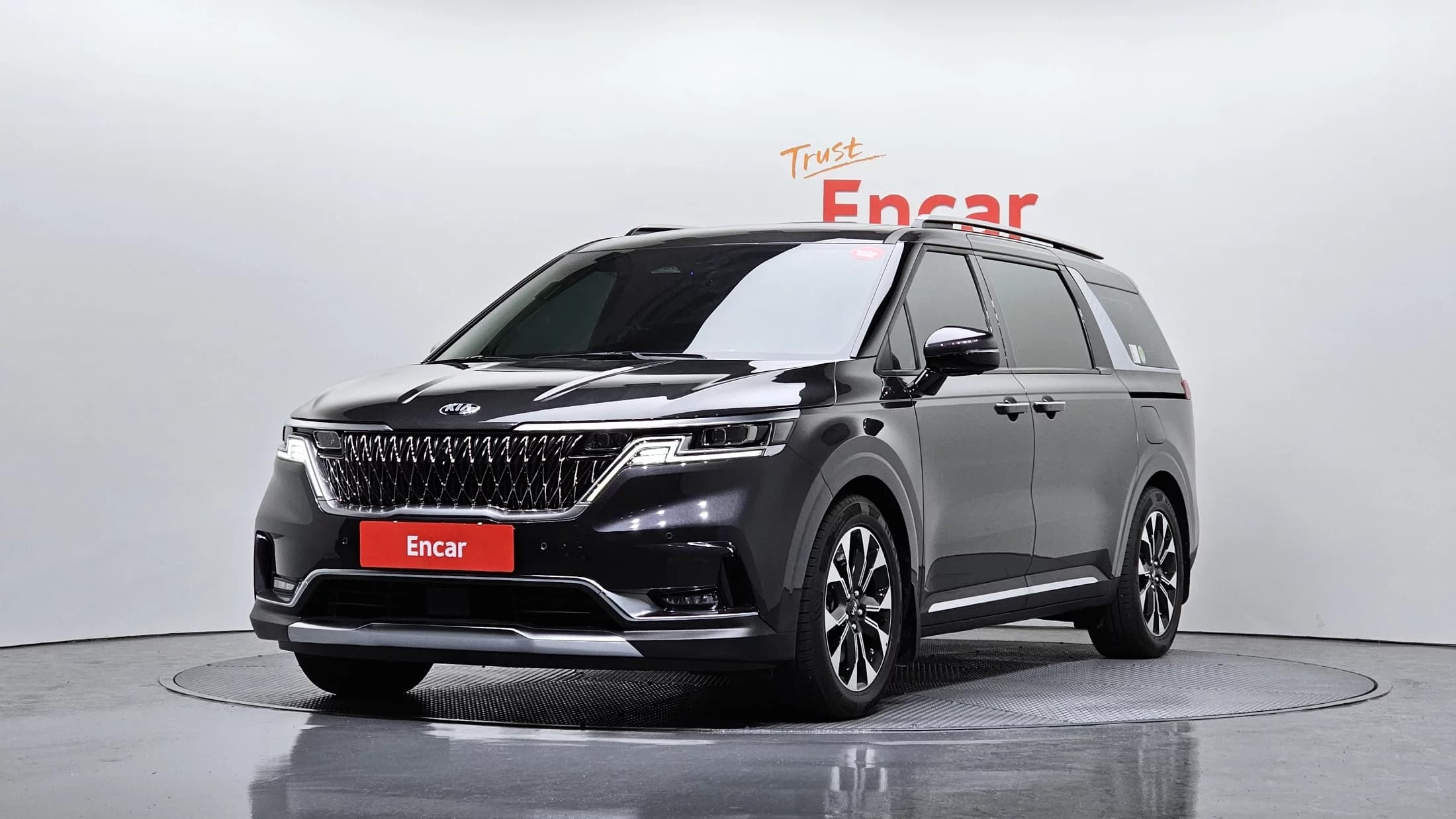 Kia Carnival 7-Seater Signature, 2021 г. 71954 км.