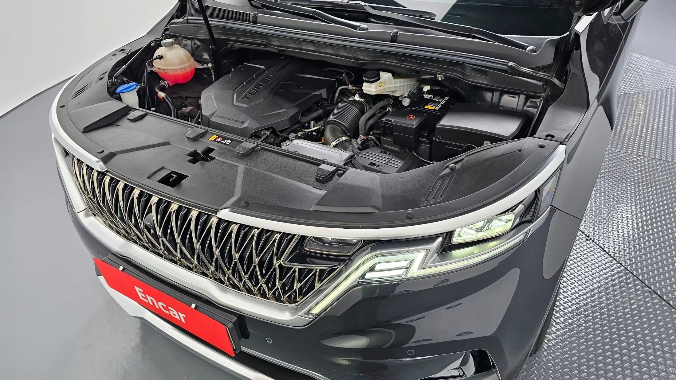 Kia Carnival 7-Seater Signature, 2021 г. 71954 км. — фото 6
