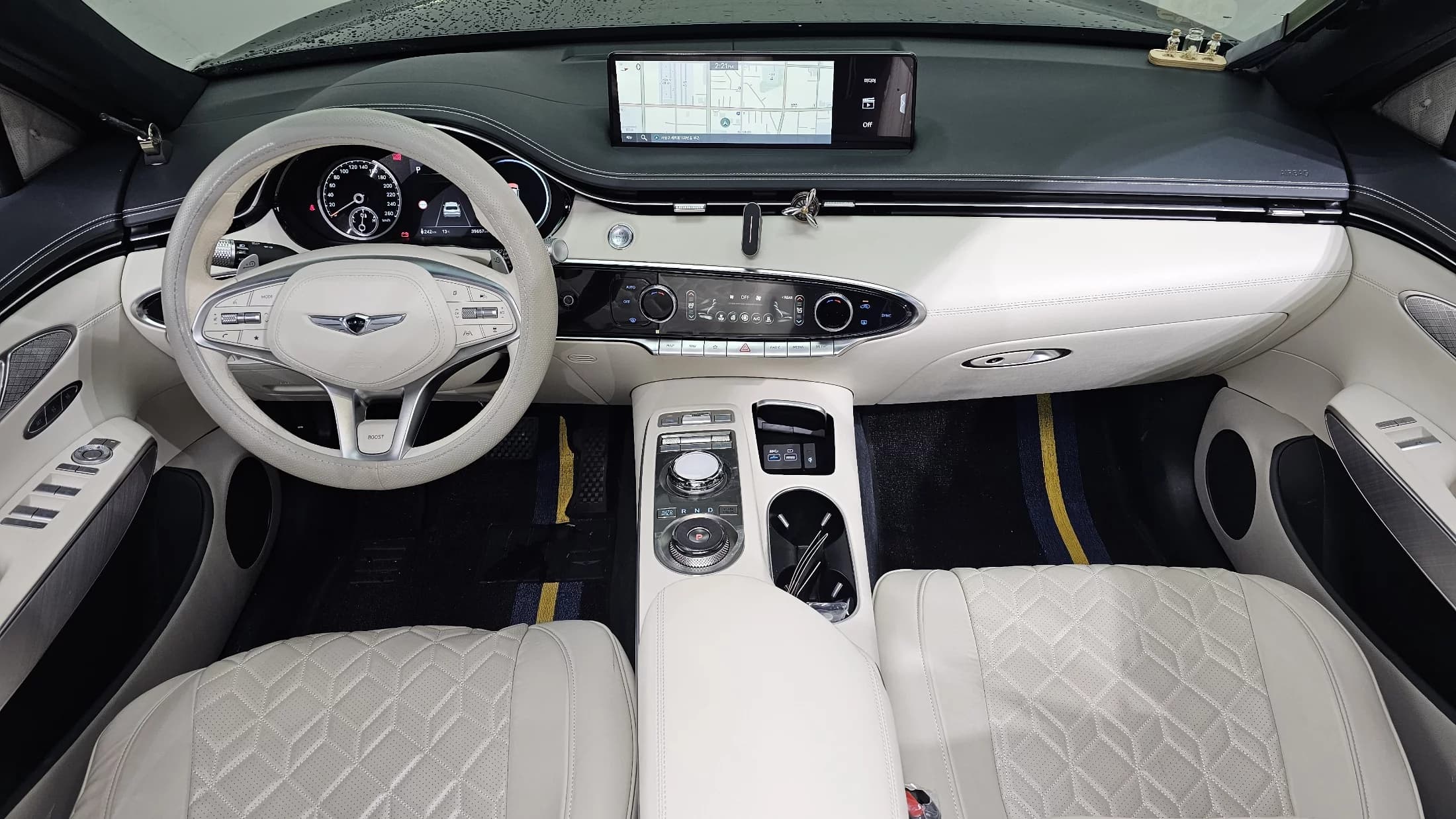 Genesis GV70 e-AWD, электромобиль, 2022 г. 39710 км. — фото 7