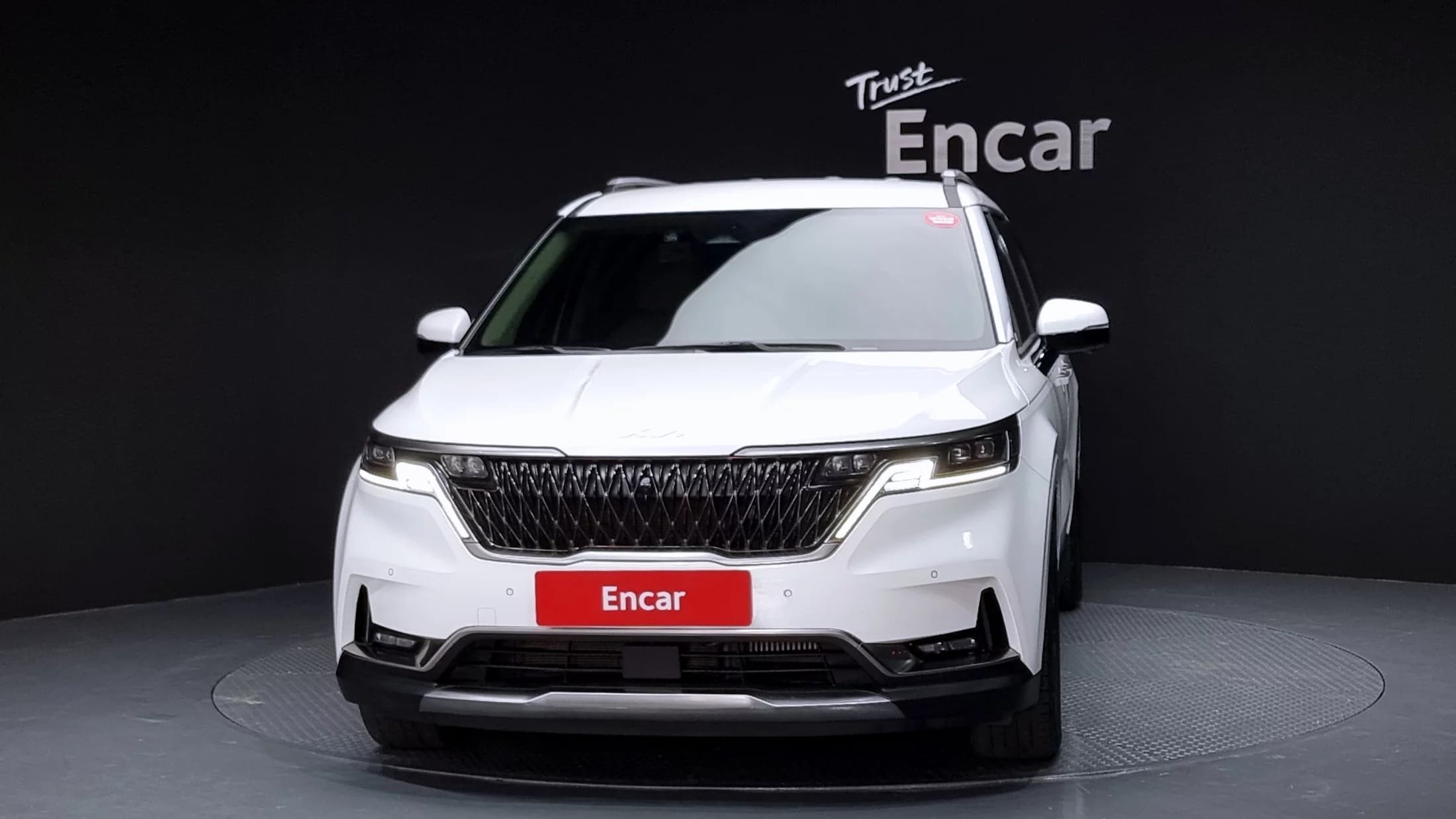 Kia Carnival 9-Seater Noblesse, 2022 г. 50770 км. — фото 3