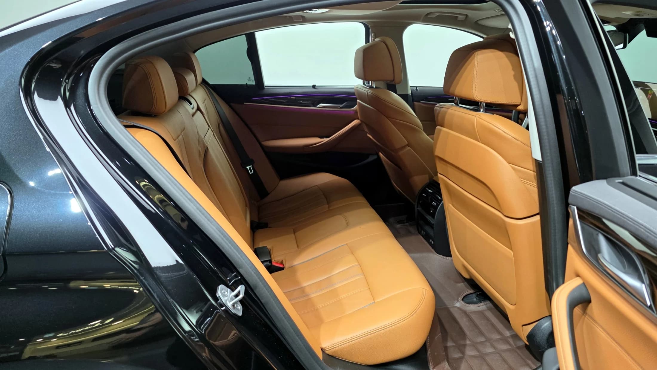BMW 5-Series 520i Luxury, 2022 г. 20815 км. — фото 12