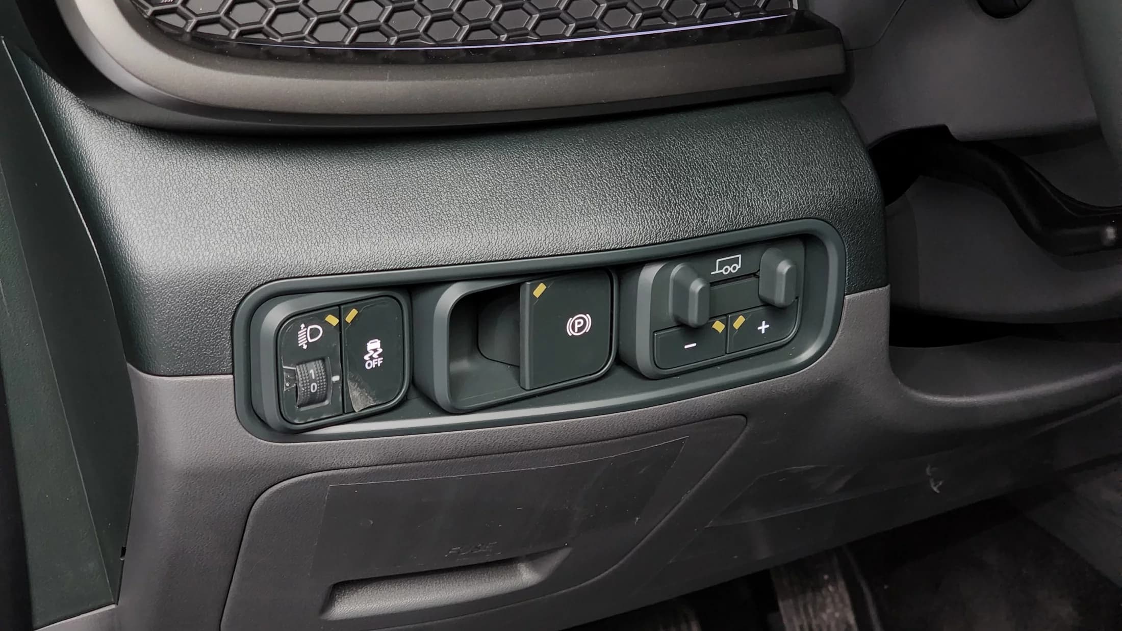 Kia Tasman 2.5T Gasoline 4WD Extreme, 2025 г. 5481 км. — фото 14