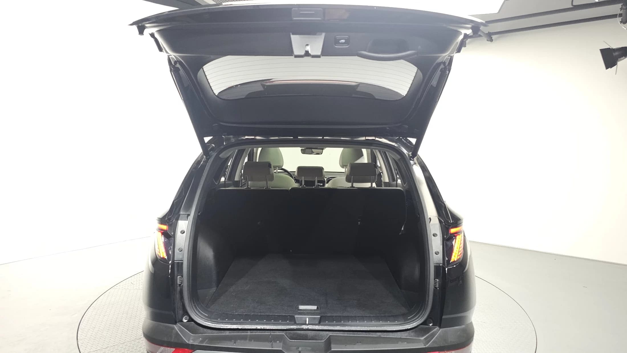 Hyundai Tucson Diesel 2.0 4WD Premium, 2021 г. 75513 км. — фото 20