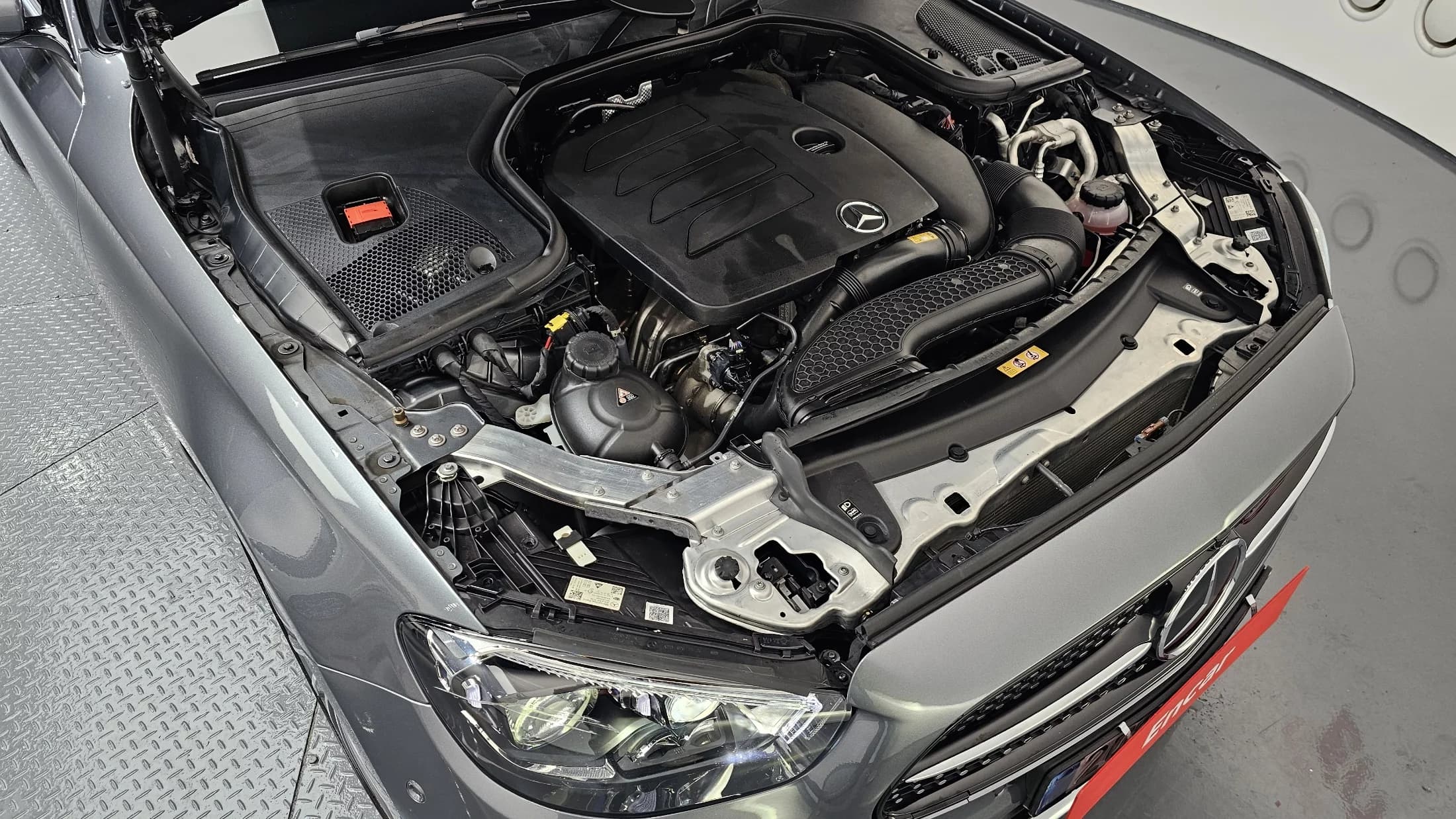 Mercedes-Benz E-Class E350 4MATIC AMG Line, 2022 г. 40512 км. — фото 6