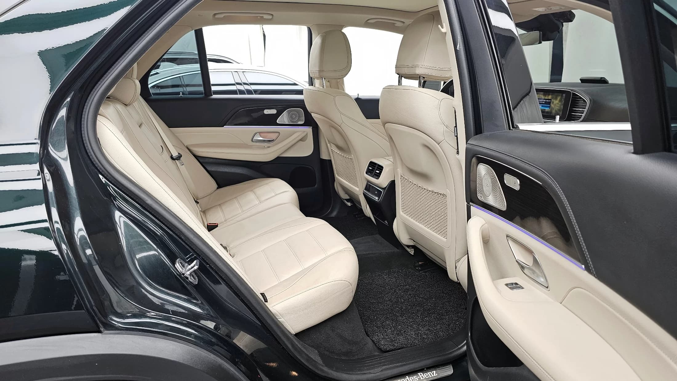 Mercedes-Benz GLE-Class GLE350e 4MATIC, гибрид, 2021 г. 82628 км. — фото 12