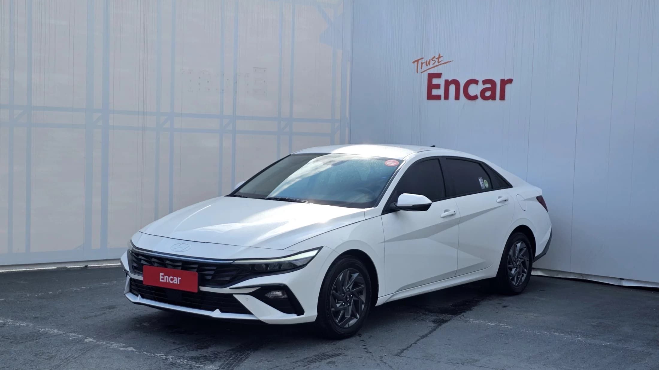 Hyundai AVANTE (Хендай Элантра) 1.6 Modern, 2023 г. 63105 км.