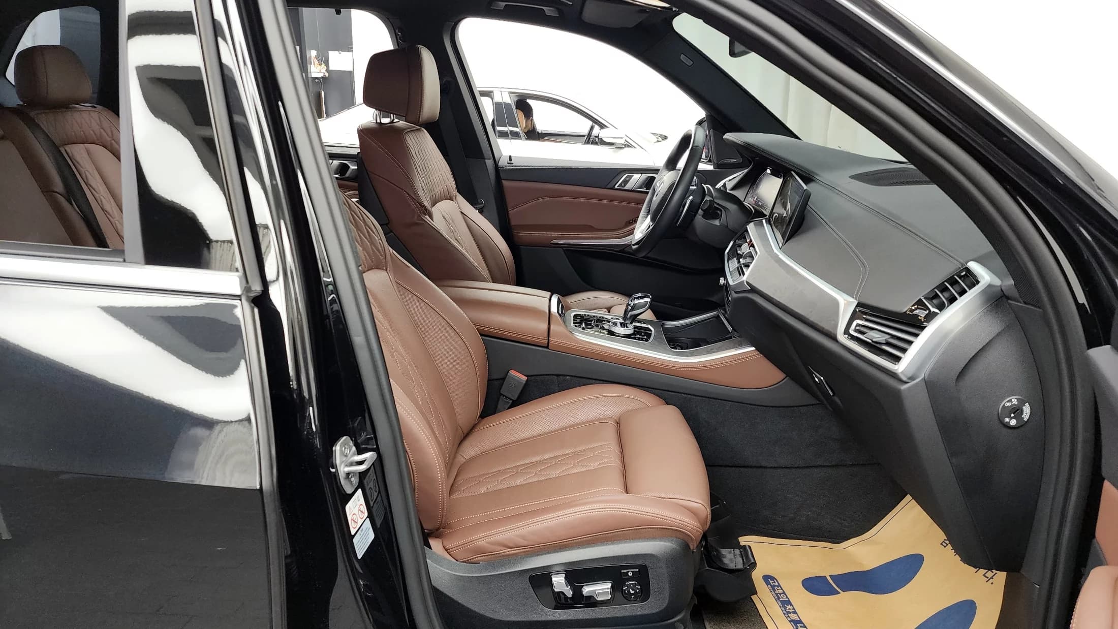 BMW X5 xDrive 30d xLine, 2023 г. 53585 км. — фото 11