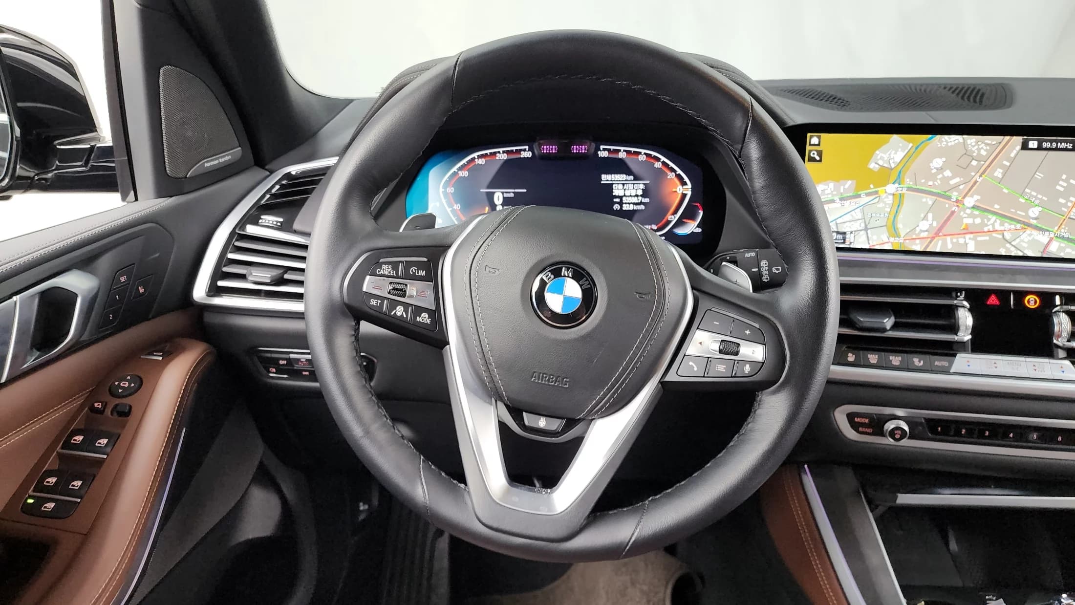 BMW X5 xDrive 30d xLine, 2023 г. 53585 км. — фото 13