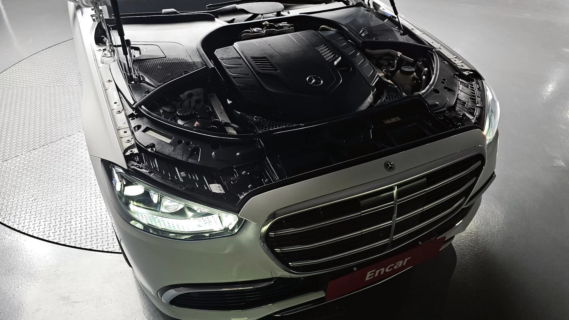 Mercedes-Benz S-Class S580L 4MATIC, 2024 г. 8978 км. — фото 6