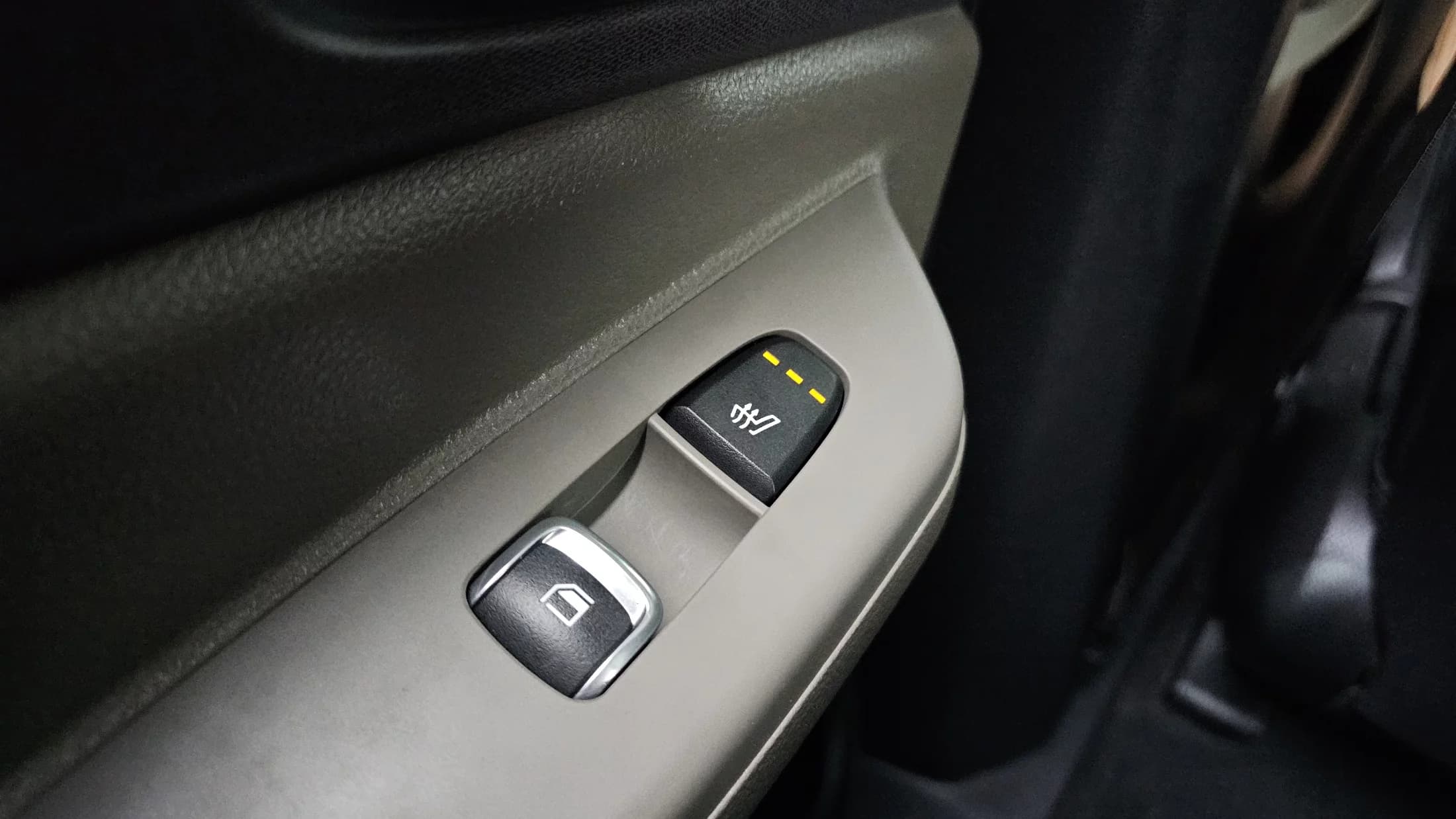 Kia Carnival 9-Seater Prestige, 2024 г. 67779 км. — фото 19