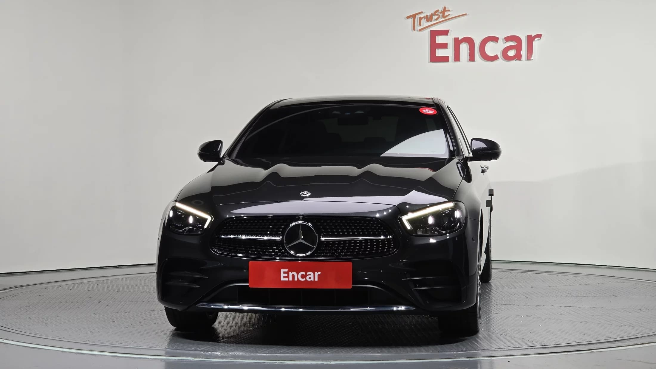 Mercedes-Benz E-Class E350 4MATIC AMG Line, 2022 г. 59822 км. — фото 3