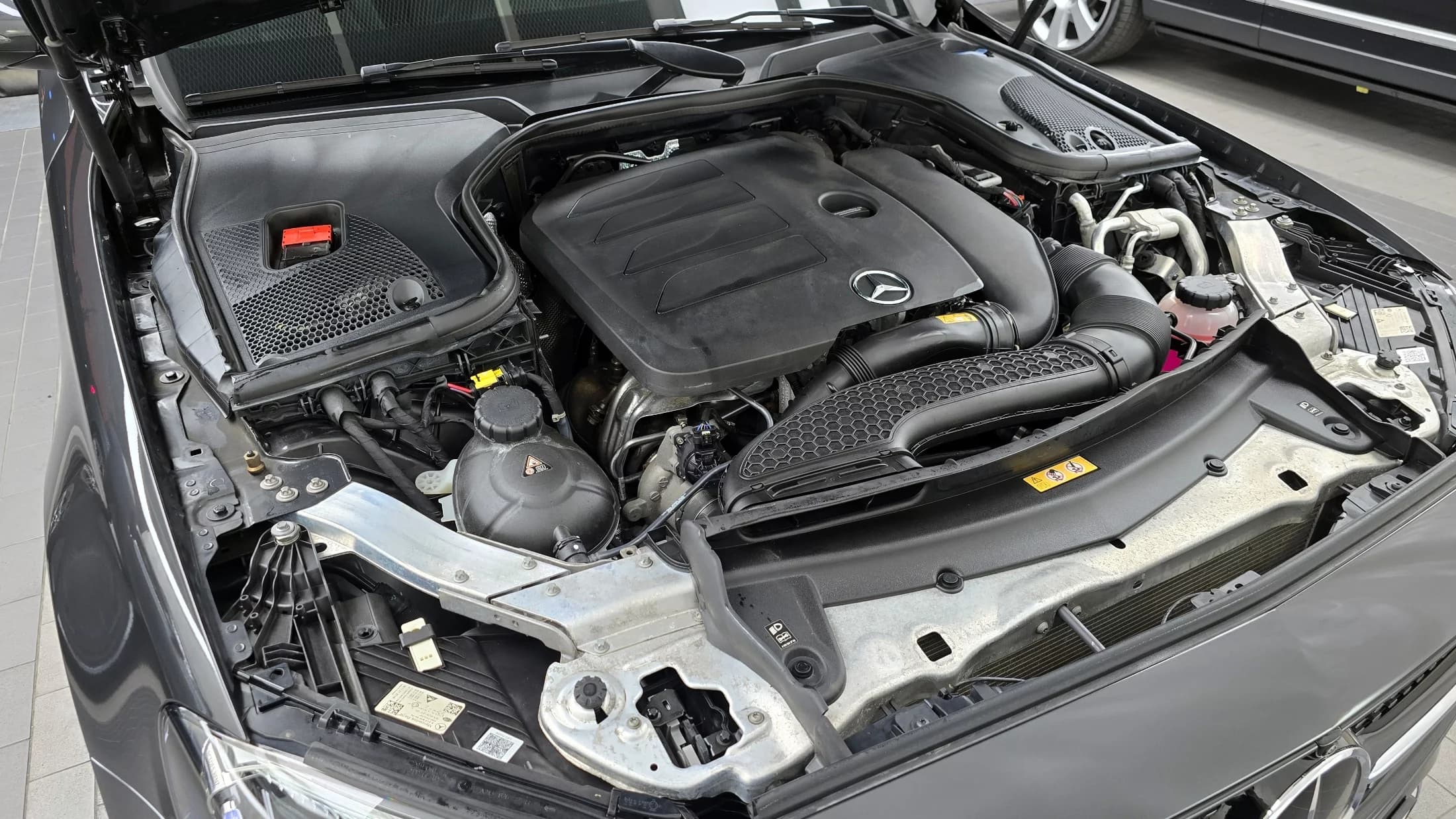 Mercedes-Benz E-Class E350 4MATIC AMG Line, 2022 г. 59822 км. — фото 6