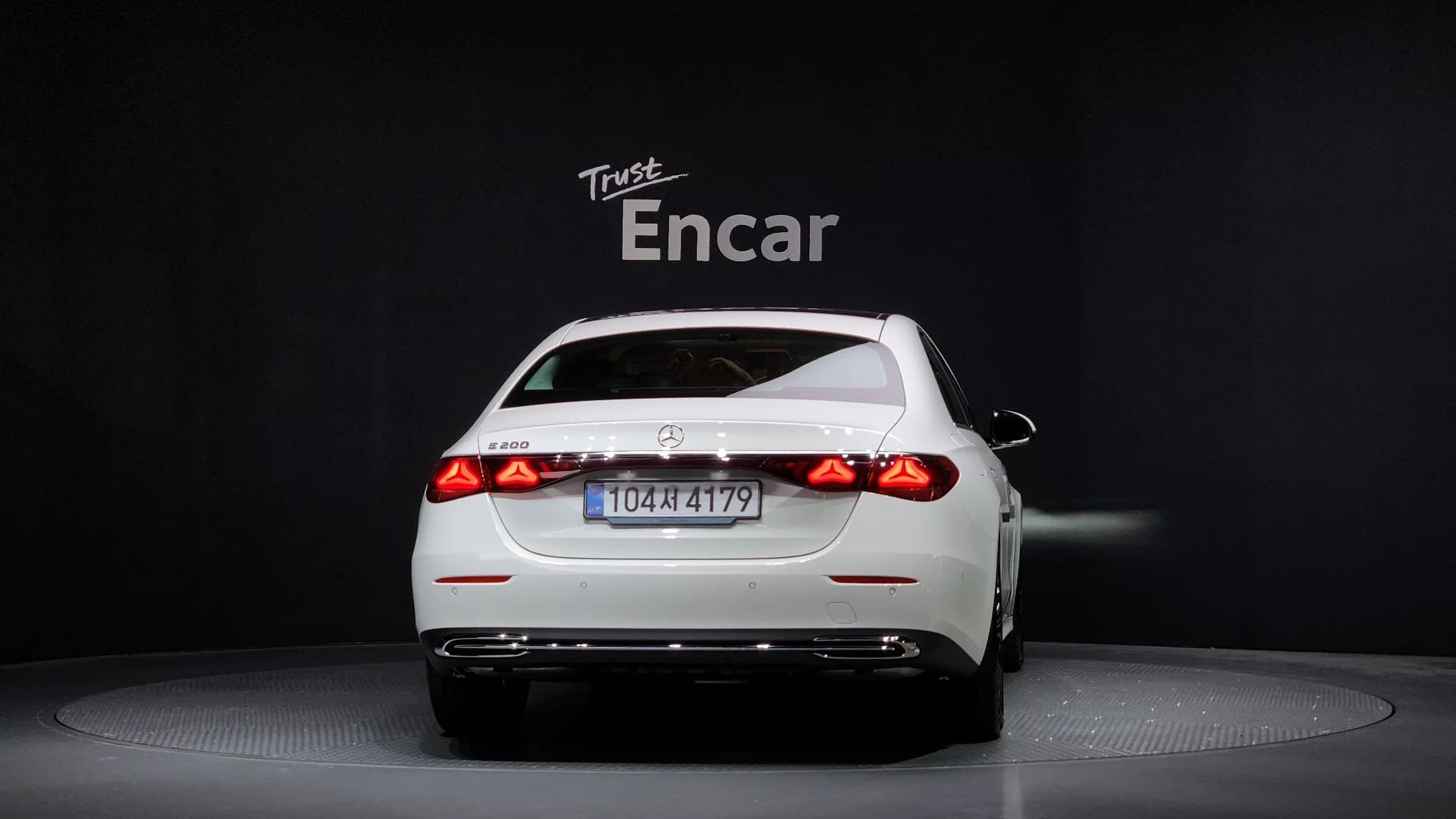 Mercedes-Benz E-Class E200 Avantgarde, 2025 г. 1100 км. — фото 4
