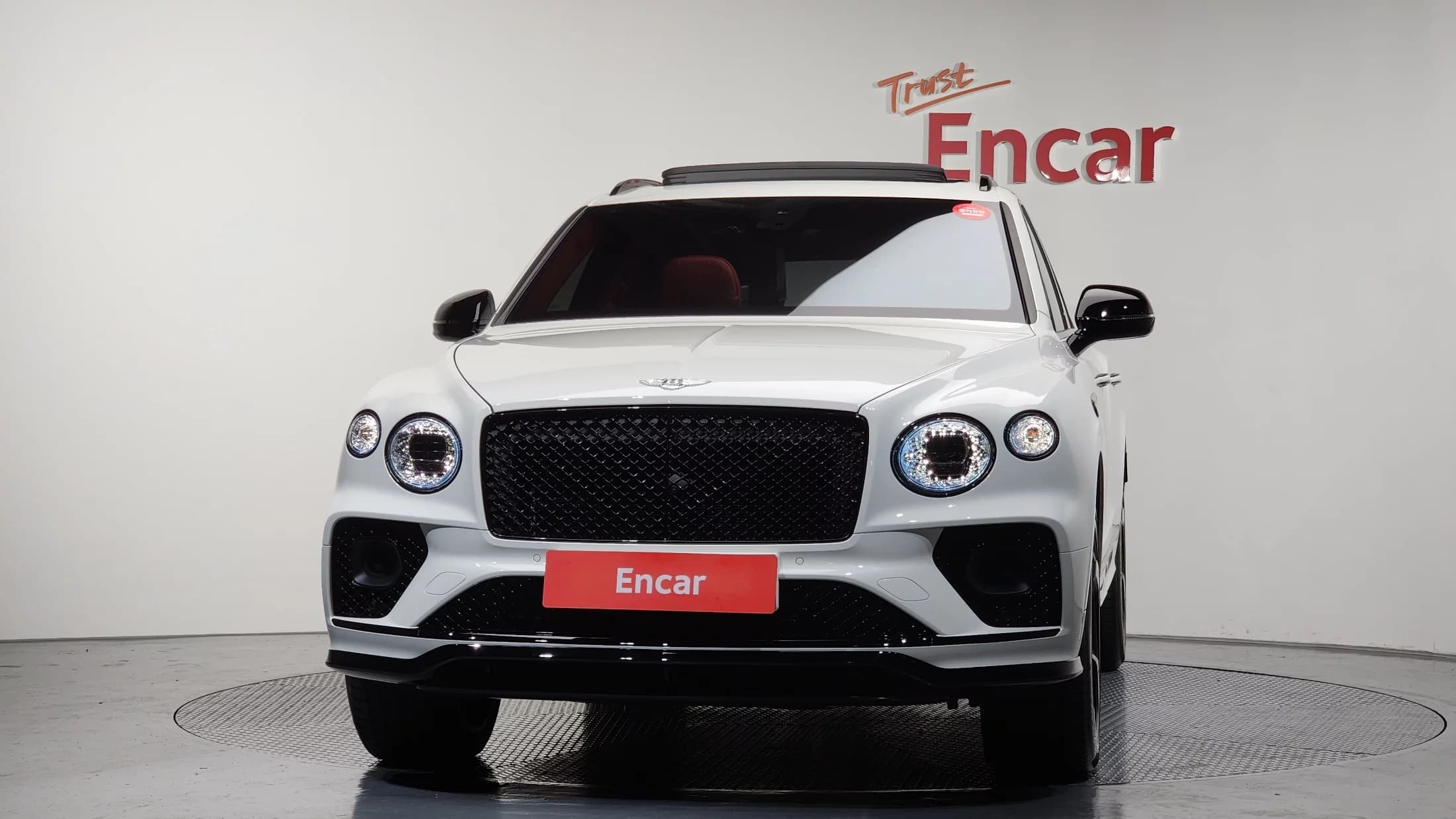 Bentley Bentayga 4.0 V8 S, 2023 г. 5240 км. — фото 3