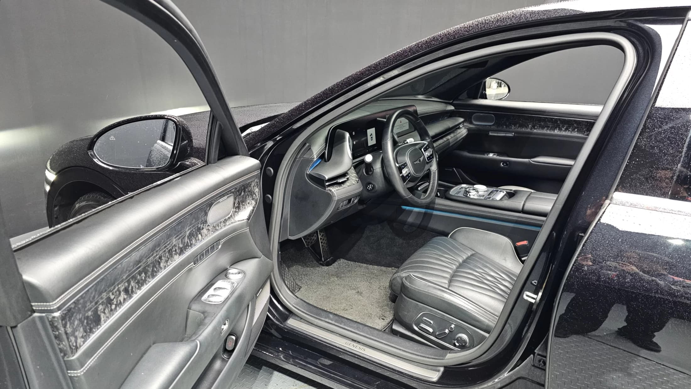 Genesis G90 Gasoline 3.5 Turbo AWD, 2022 г. 70673 км. — фото 10