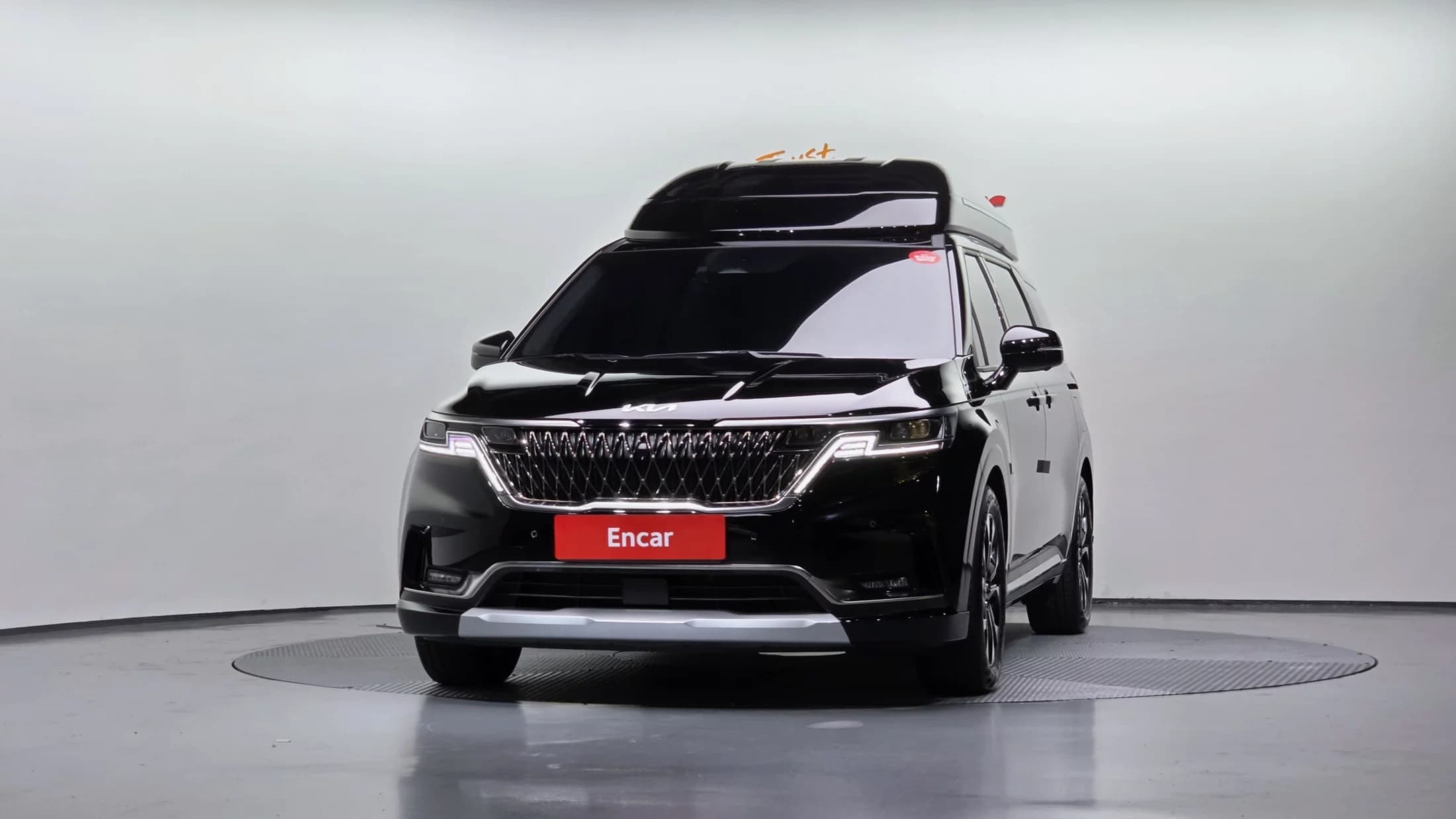 Kia Carnival Gasoline 9-Seater Hi-Limousine Signature, 2022 г. 10680 км. — фото 3