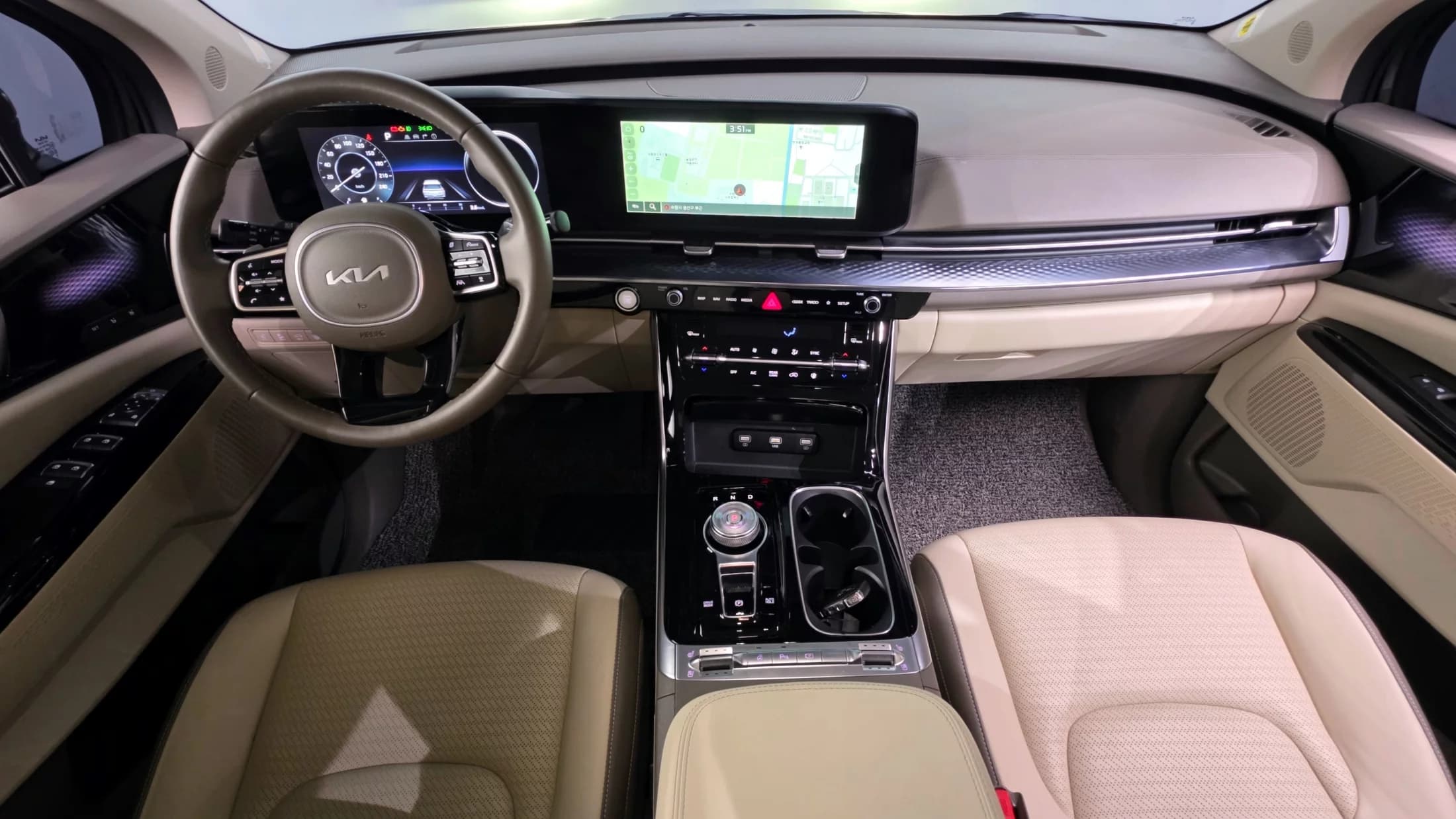 Kia Carnival Gasoline 9-Seater Hi-Limousine Signature, 2022 г. 10680 км. — фото 7