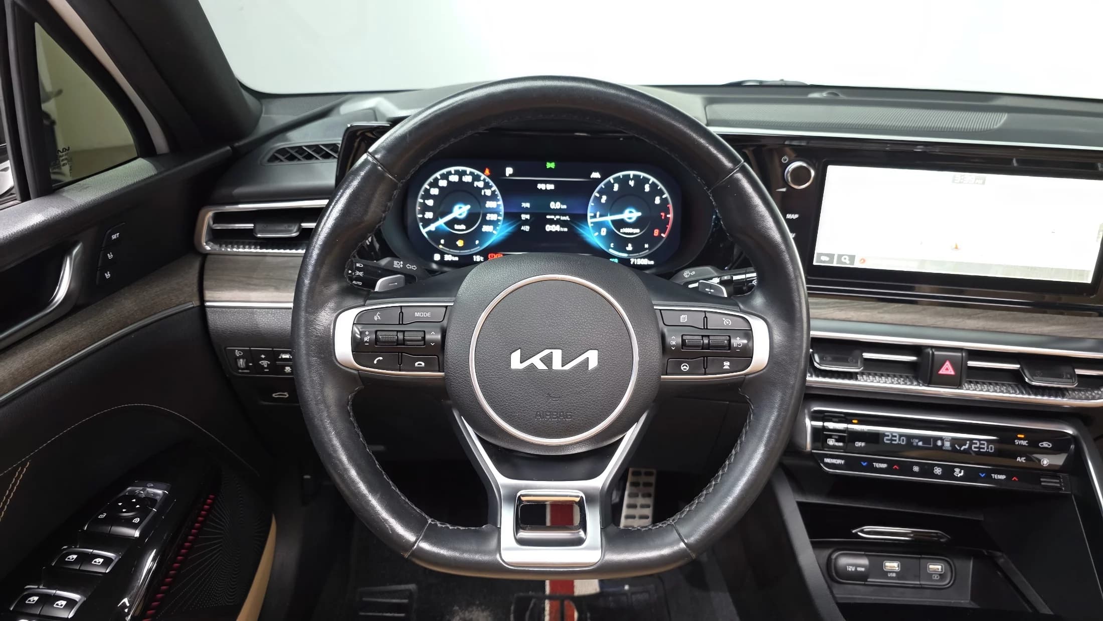 Kia K5 (Киа Оптима) 1.6 Turbo Signature, 2023 г. 71591 км. — фото 12