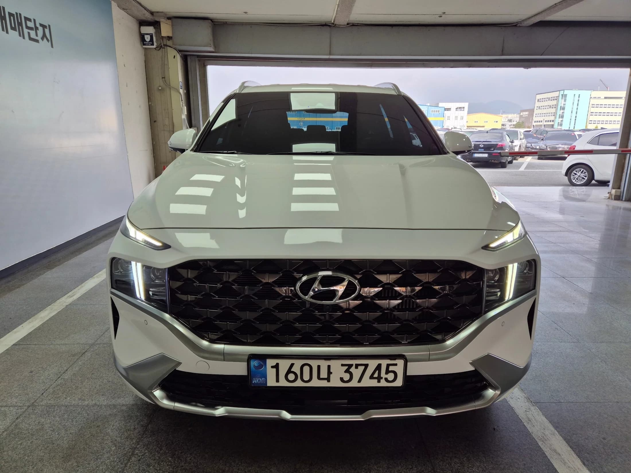 Hyundai Santa Fe Diesel 2.2 2WD Calligraphy, 2021 г. 56419 км. — фото 2