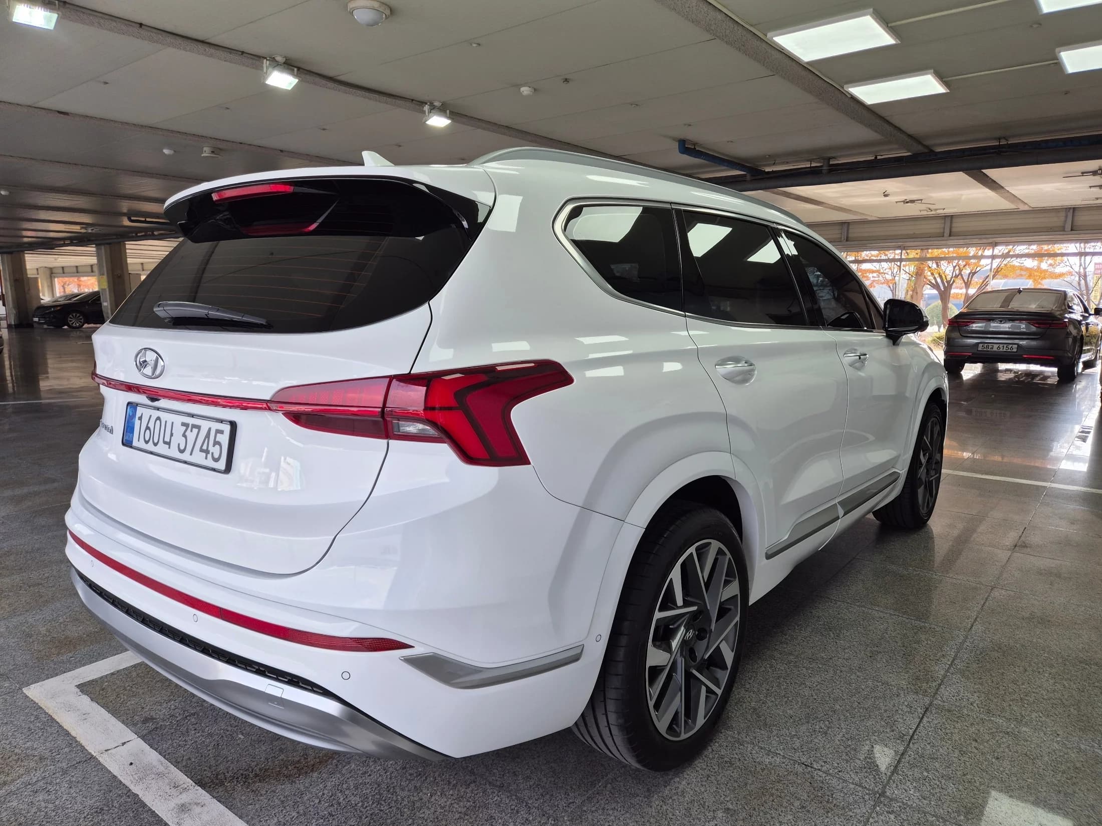 Hyundai Santa Fe Diesel 2.2 2WD Calligraphy, 2021 г. 56419 км. — фото 3