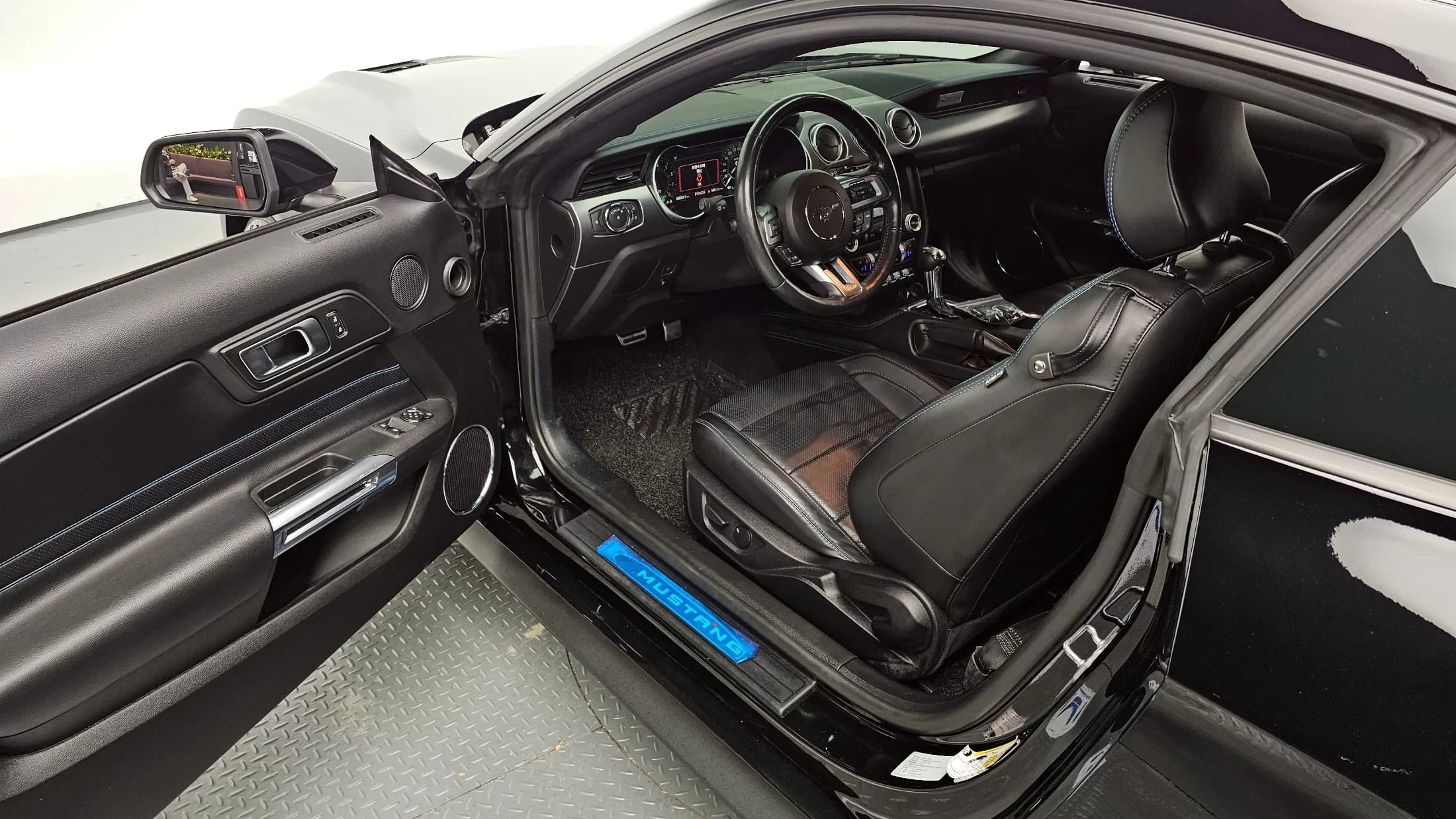 Ford MUSTANG Coupe, 2021 г. 66717 км. — фото 11