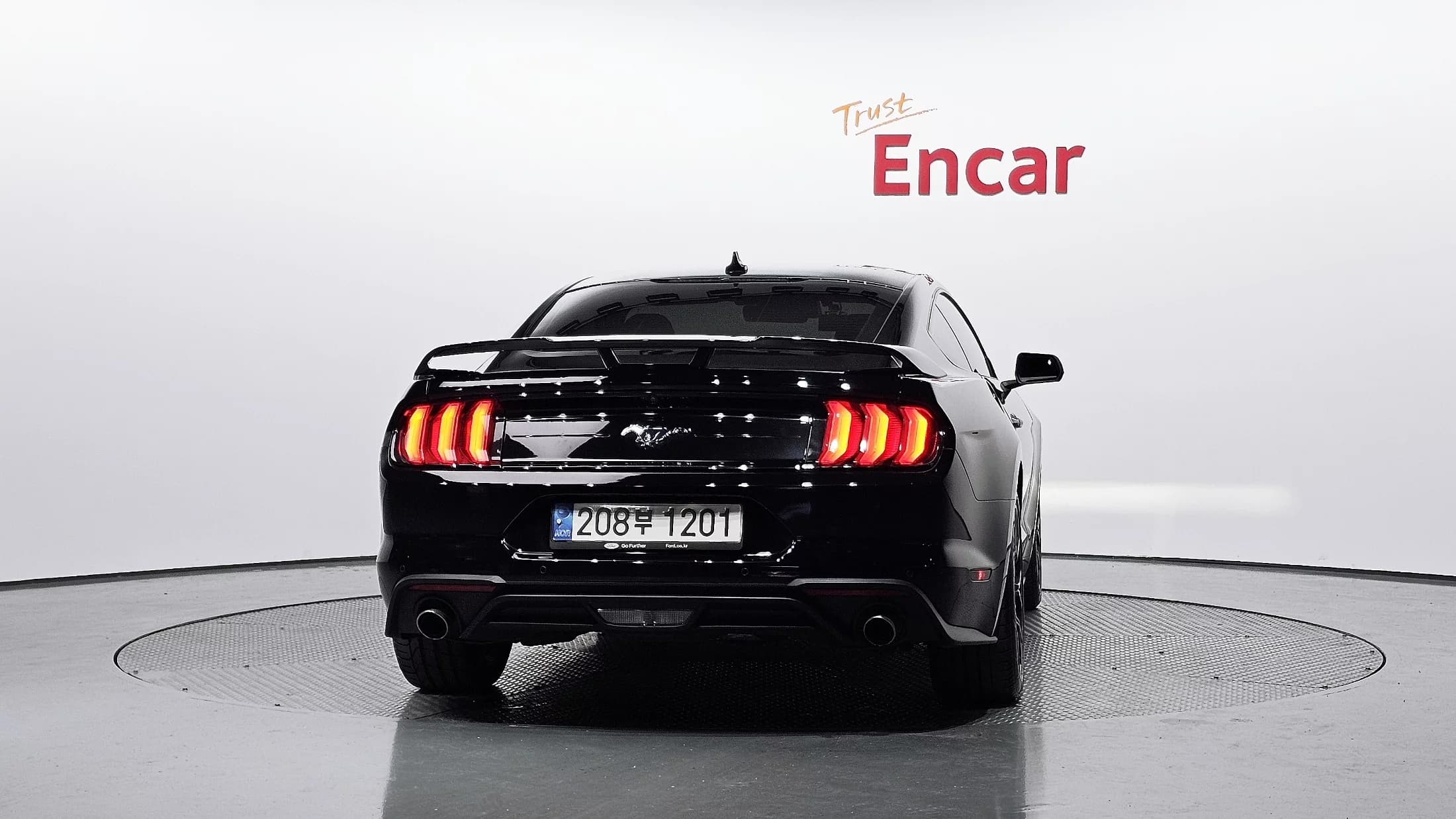 Ford MUSTANG Coupe, 2021 г. 66717 км. — фото 4