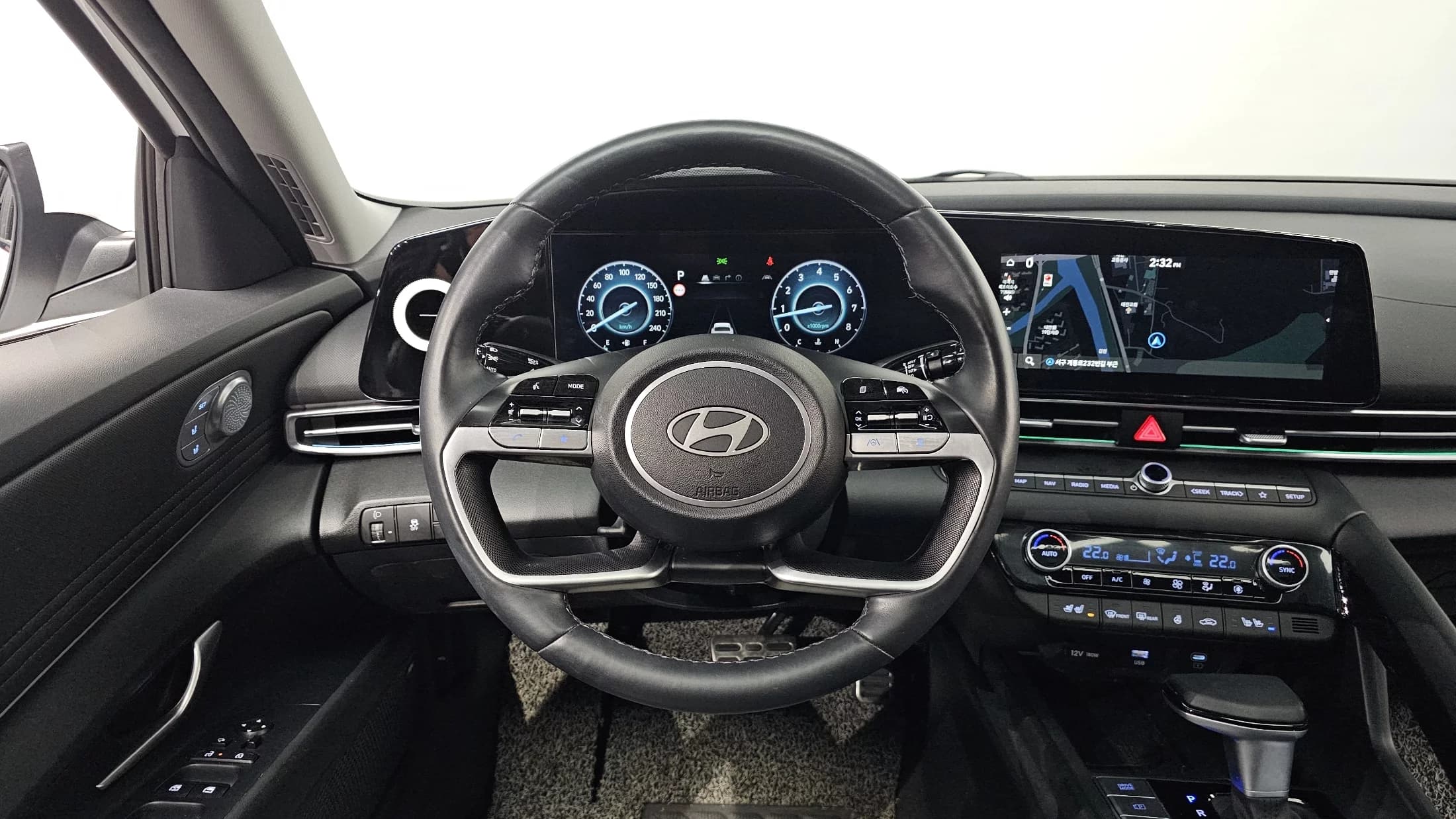 Hyundai AVANTE (Хендай Элантра) 1.6 Inspiration, 2023 г. 11736 км. — фото 13