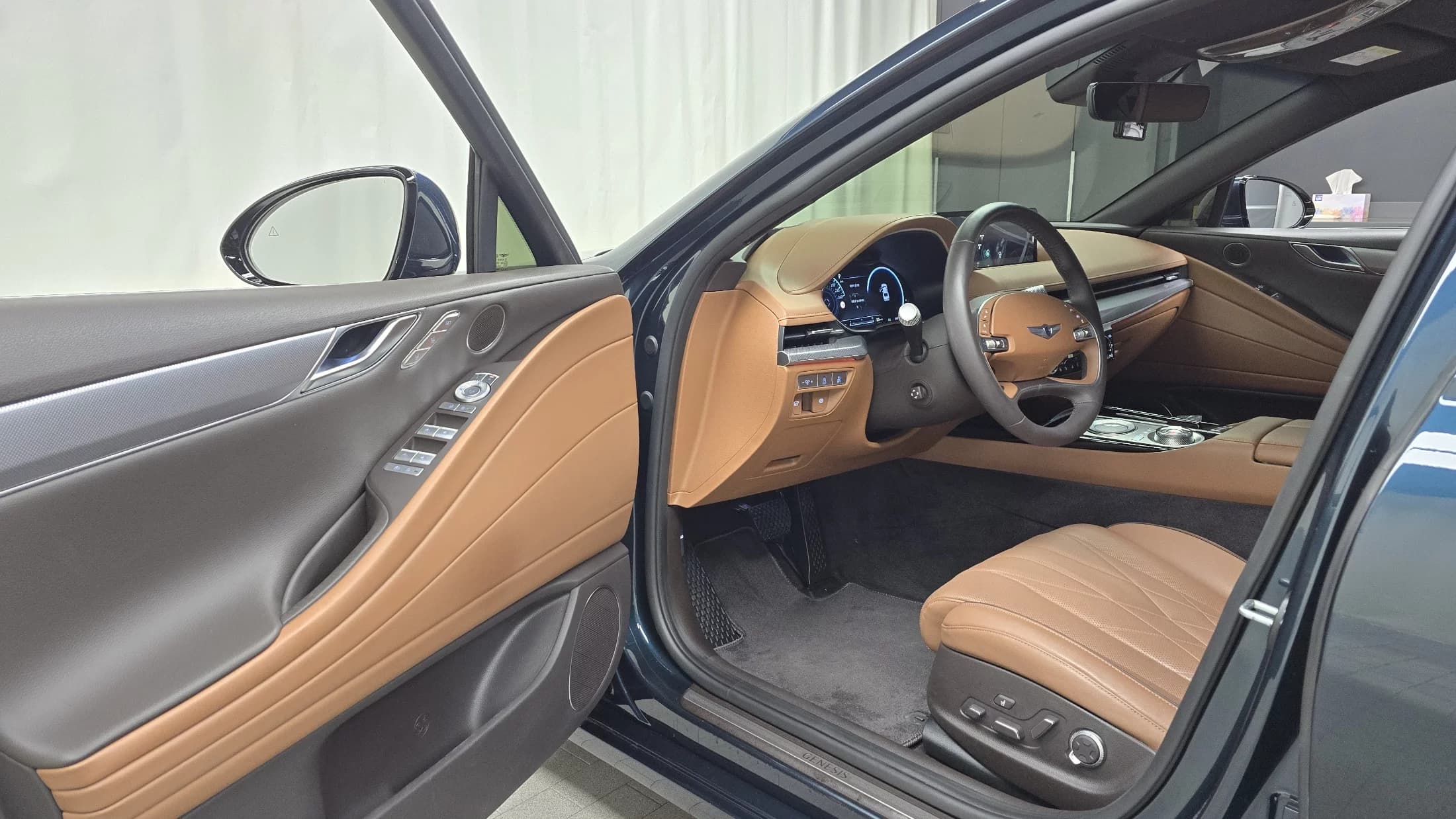 Genesis G80 Gasoline 2.5 Turbo AWD, 2022 г. 44797 км. — фото 11