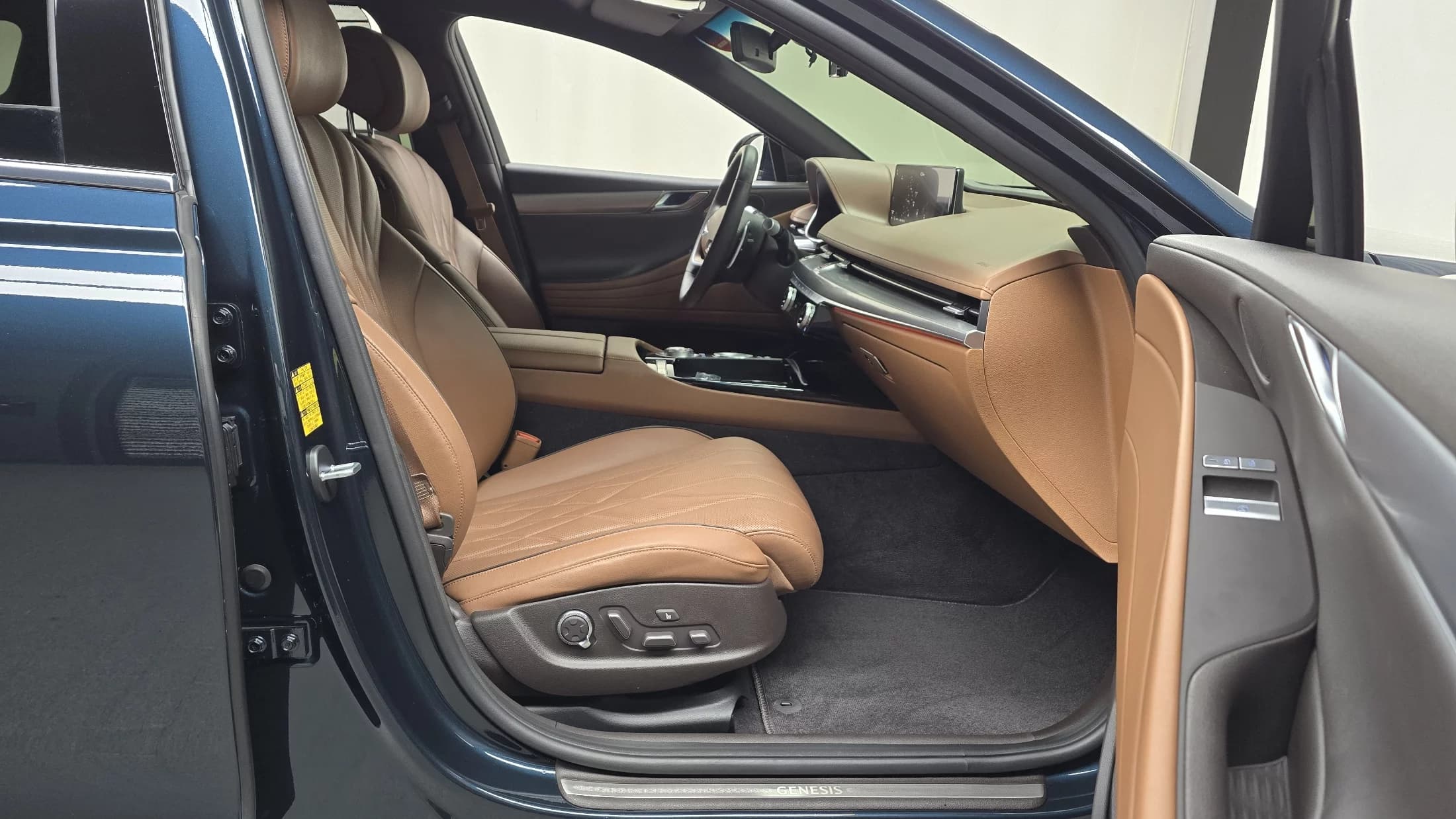 Genesis G80 Gasoline 2.5 Turbo AWD, 2022 г. 44797 км. — фото 10