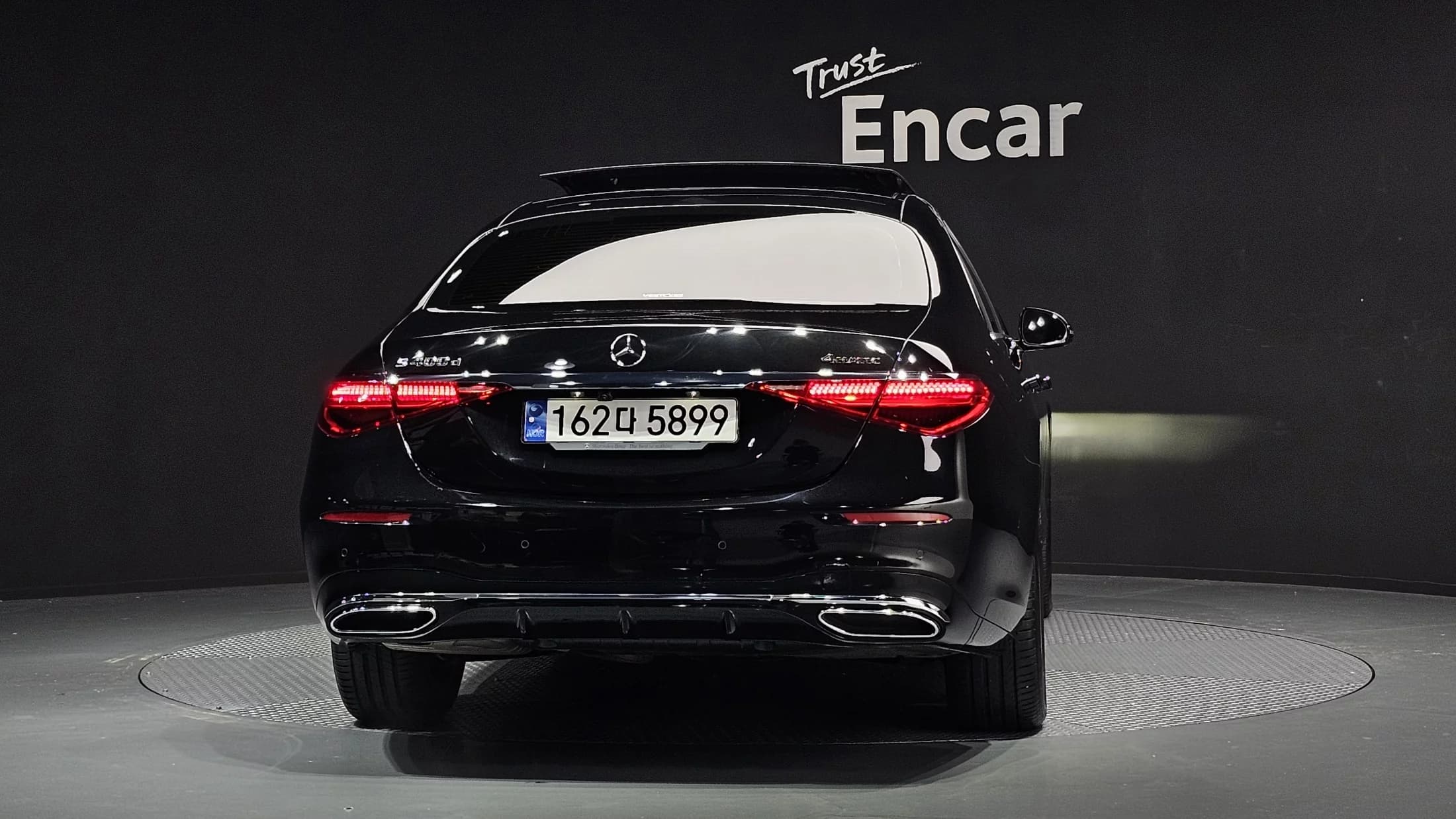 Mercedes-Benz S-Class S400 d 4MATIC, 2023 г. 17599 км. — фото 4
