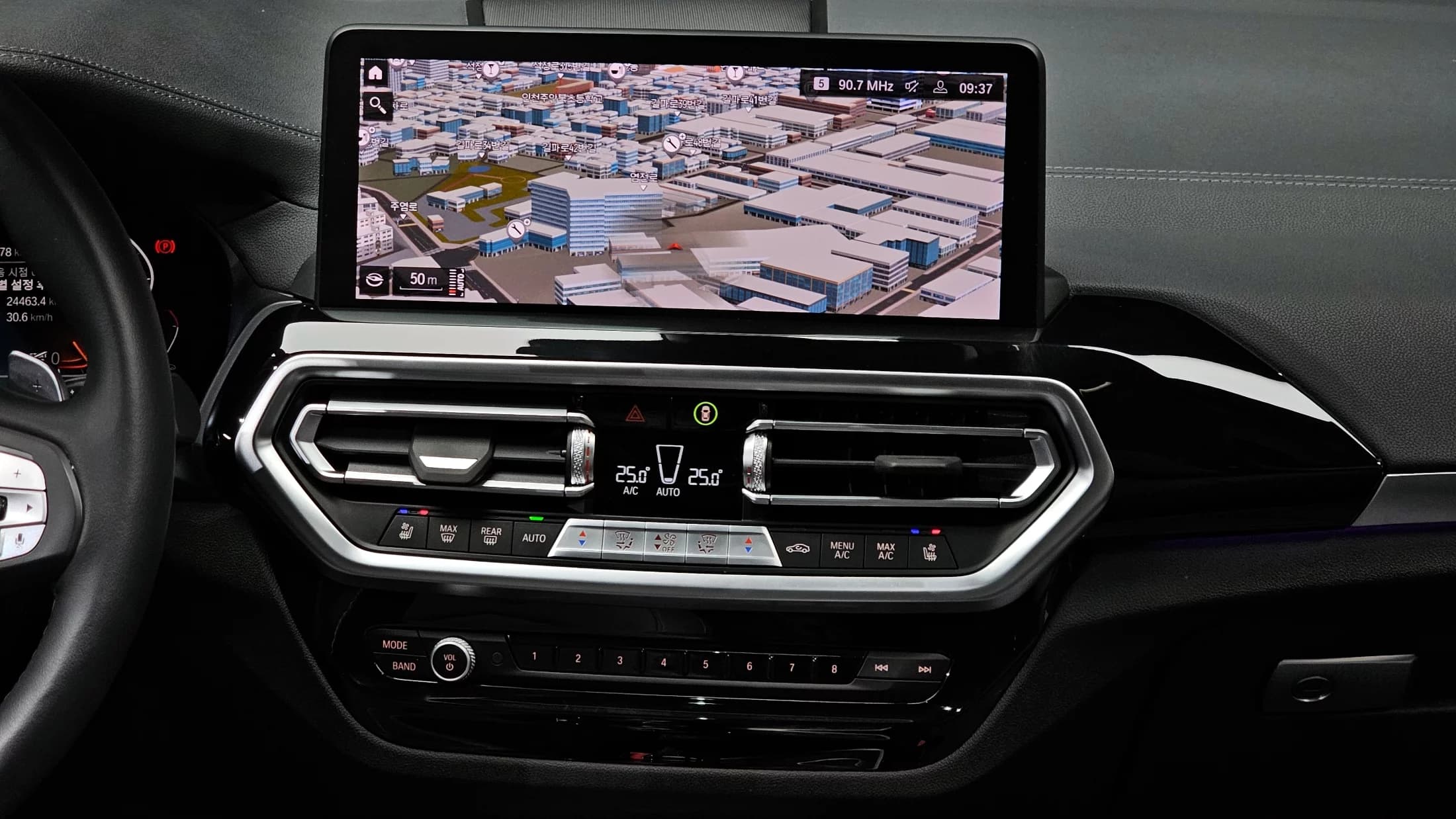 BMW X3 xDrive 20i, 2022 г. 24558 км. — фото 14