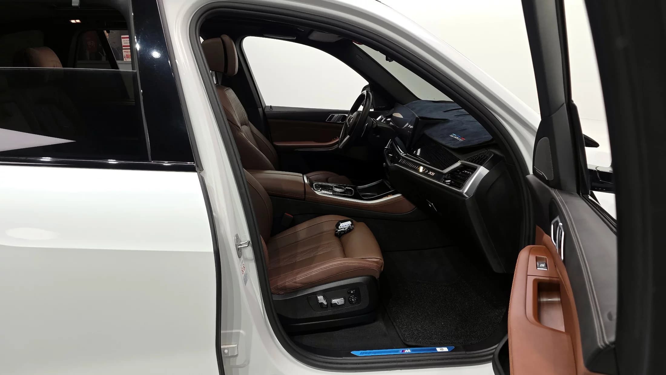 BMW X5 xDrive 40i M Sport, 2023 г. 28811 км. — фото 11