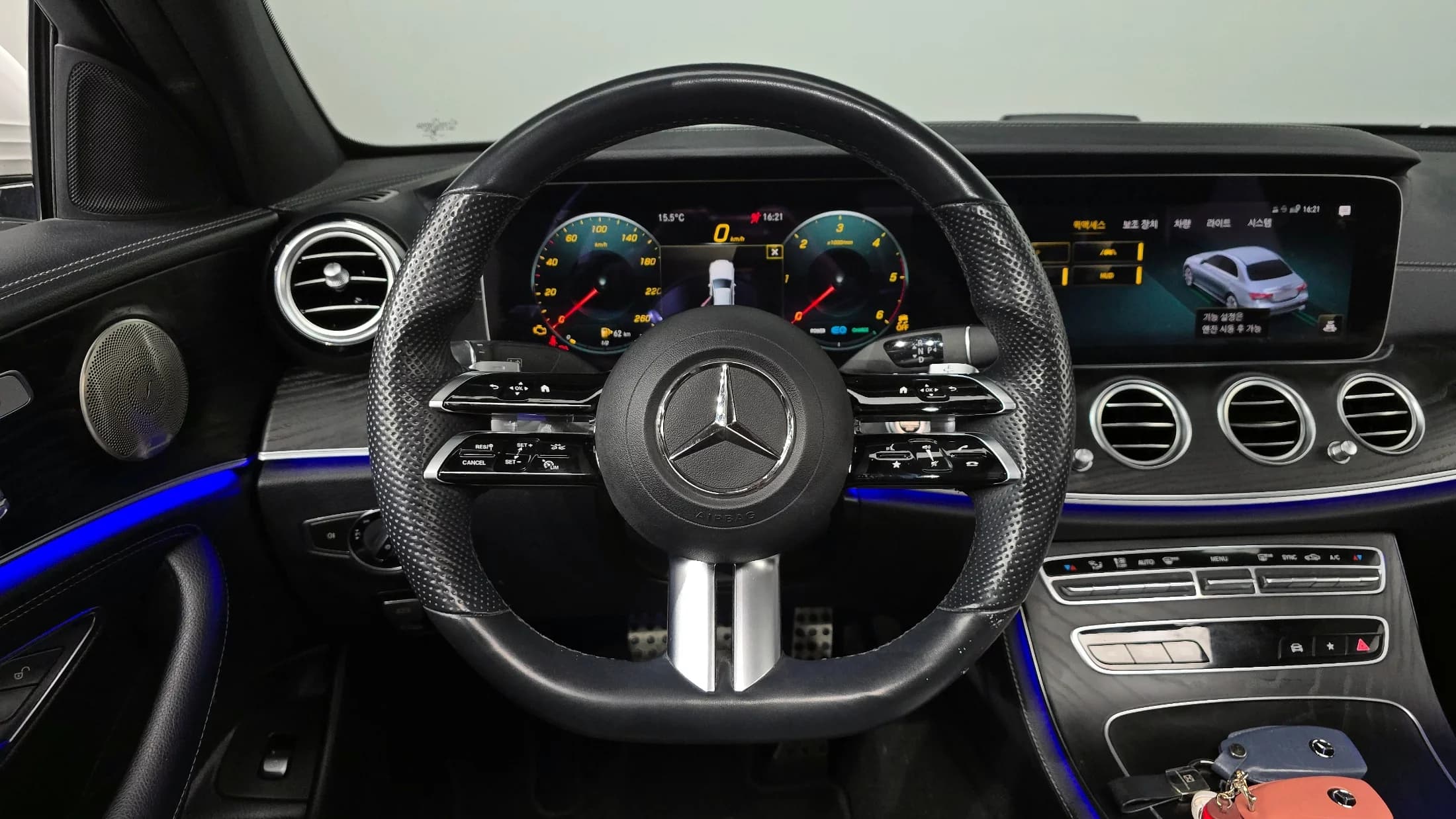 Mercedes-Benz E-Class E220d 4MATIC AMG Line, 2022 г. 82798 км. — фото 13
