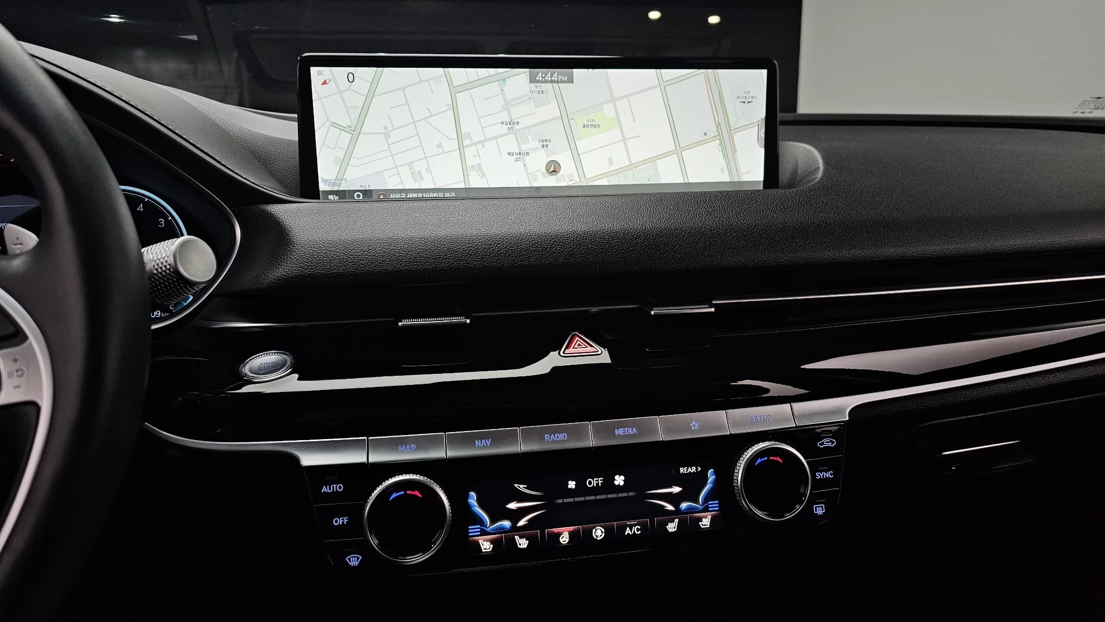Genesis G80 Gasoline 2.5 Turbo AWD, 2022 г. 58220 км. — фото 13