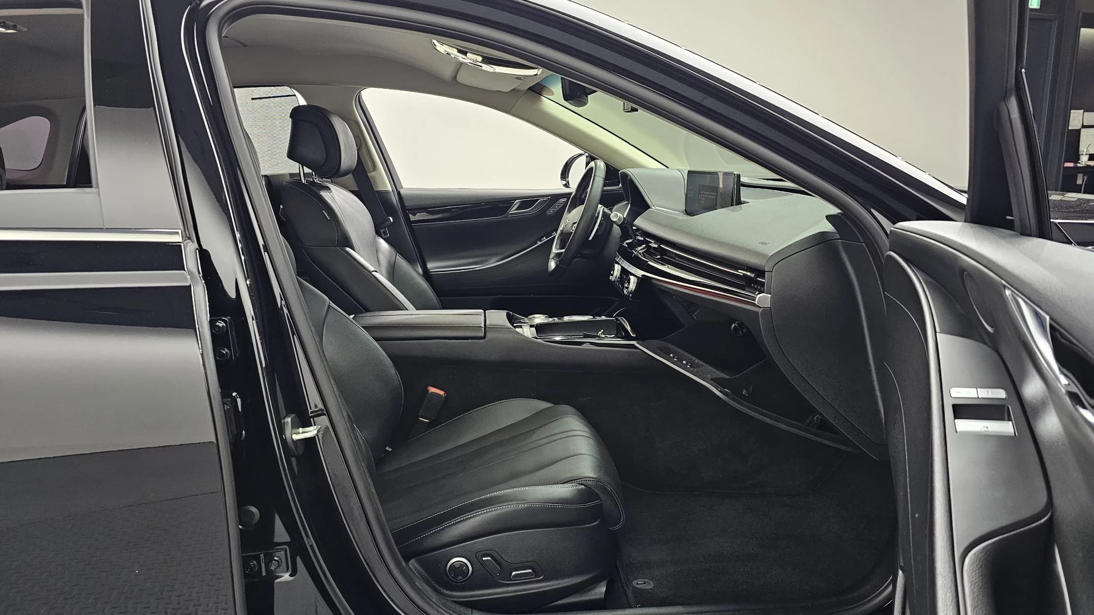 Genesis G80 Gasoline 2.5 Turbo AWD, 2022 г. 58220 км. — фото 10