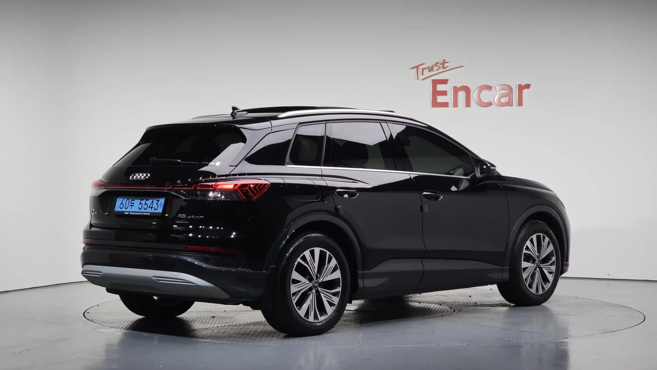 Audi Q4 e-tron 45 Premium, электромобиль, 2025 г. 14378 км. — фото 2