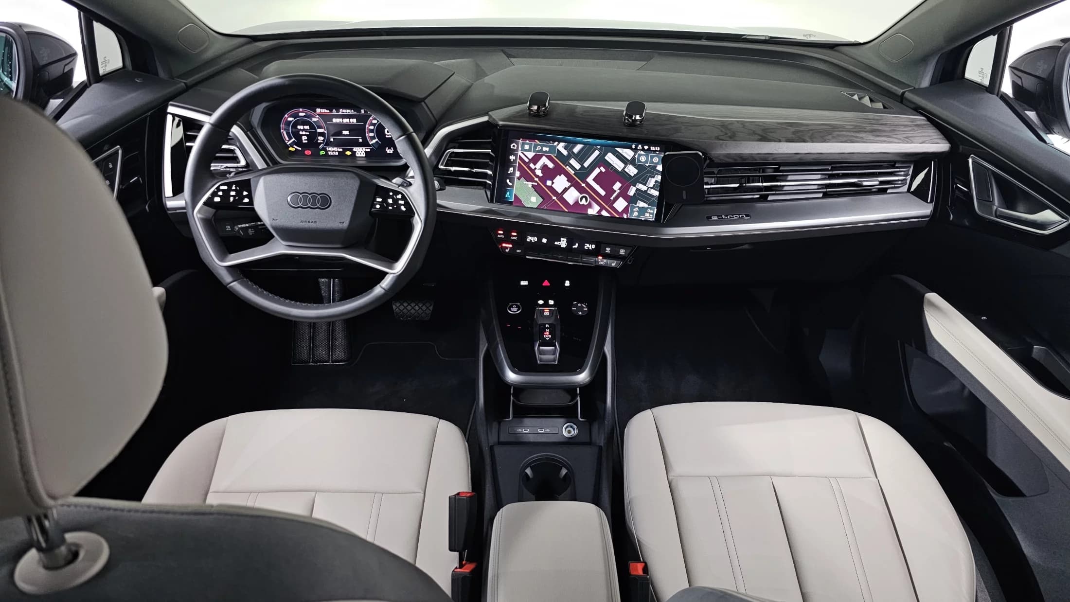 Audi Q4 e-tron 45 Premium, электромобиль, 2025 г. 14378 км. — фото 7