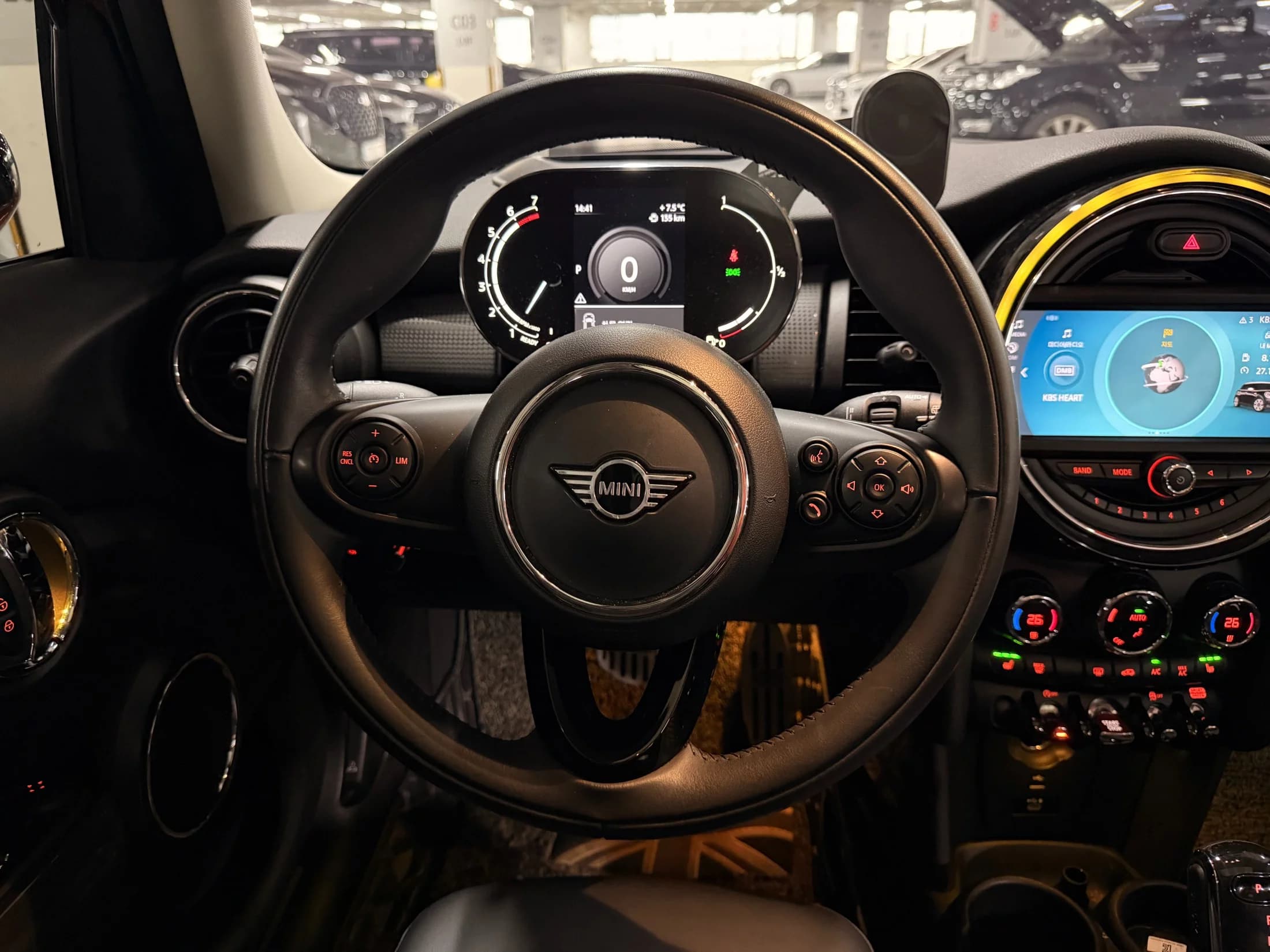 MINI Cooper 5Door HIGH 3rd, 2021 г. 48044 км. — фото 10