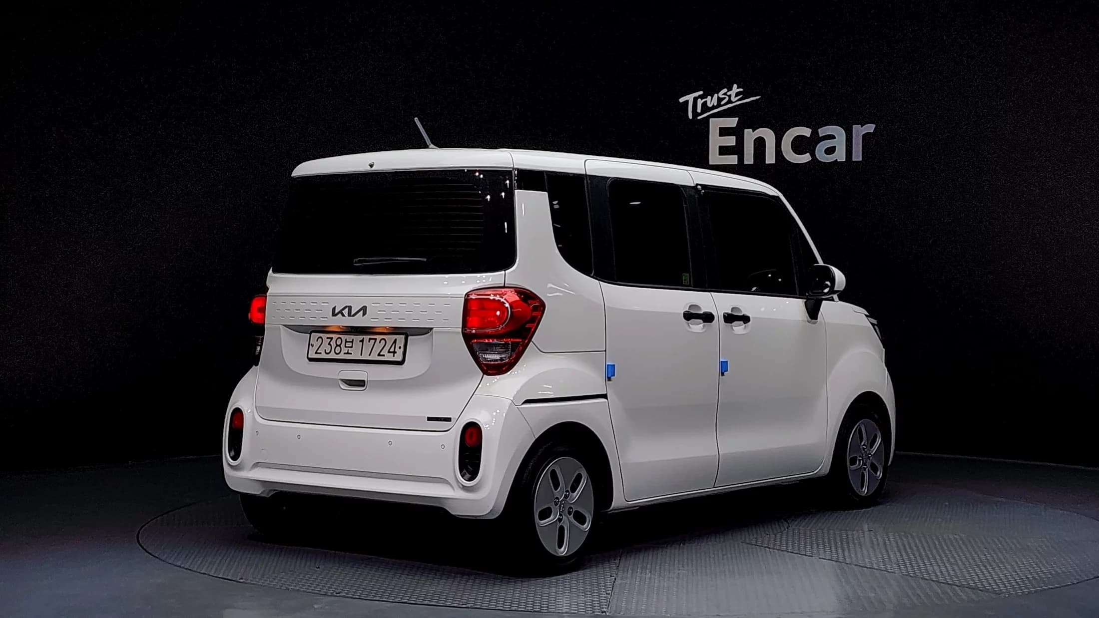 Kia RAY Van Prestige Special, 2022 г. 58600 км. — фото 2
