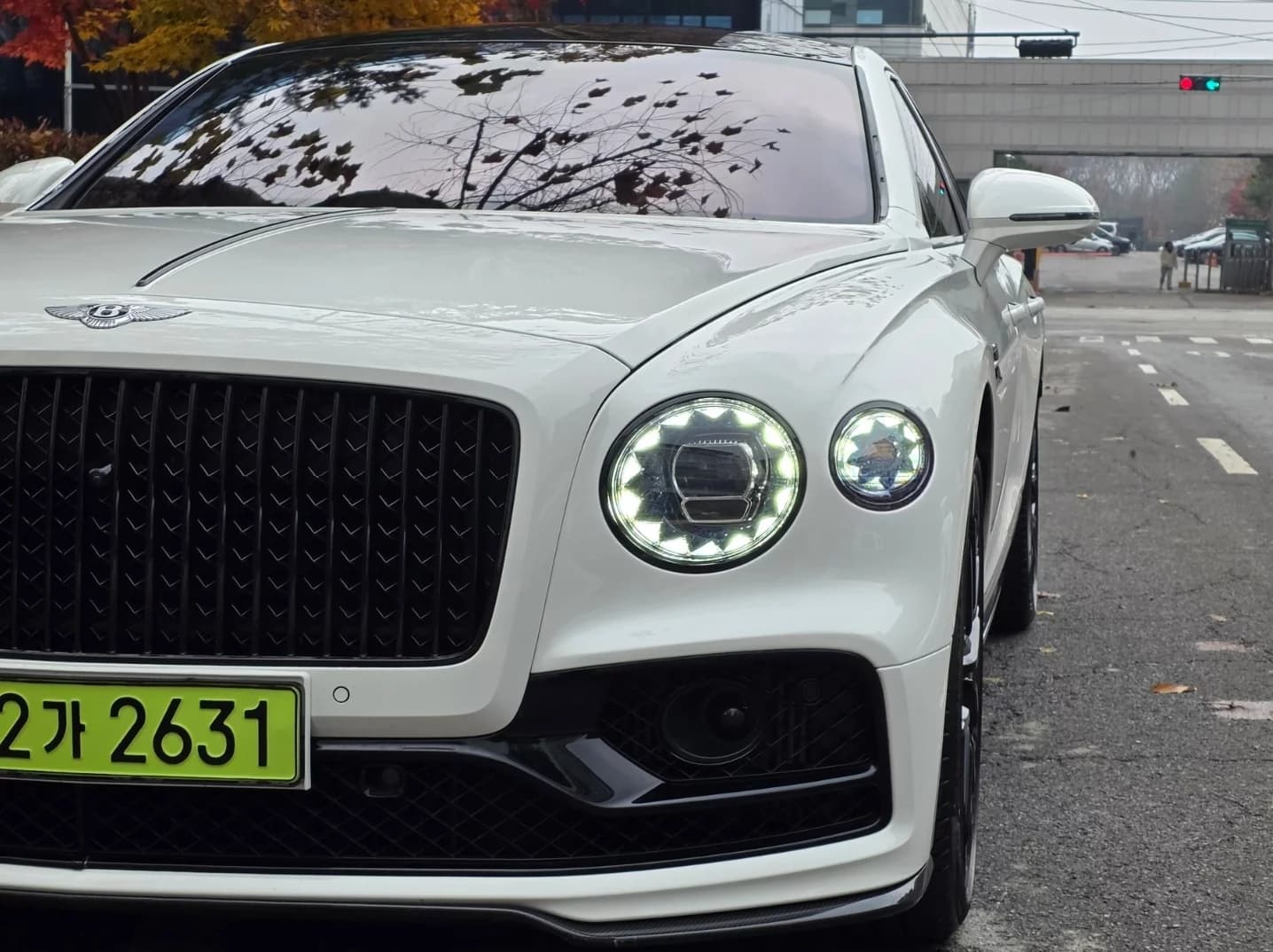 Bentley Flying Spur 4.0 S, 2023 г. 12129 км. — фото 3