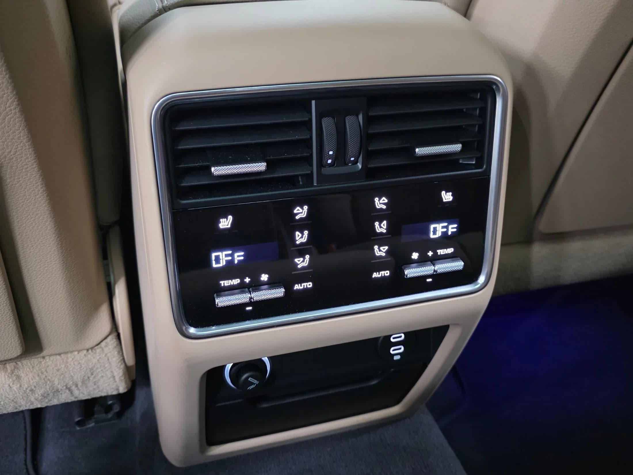 Porsche CAYENNE 3.0, 2022 г. 32079 км. — фото 20