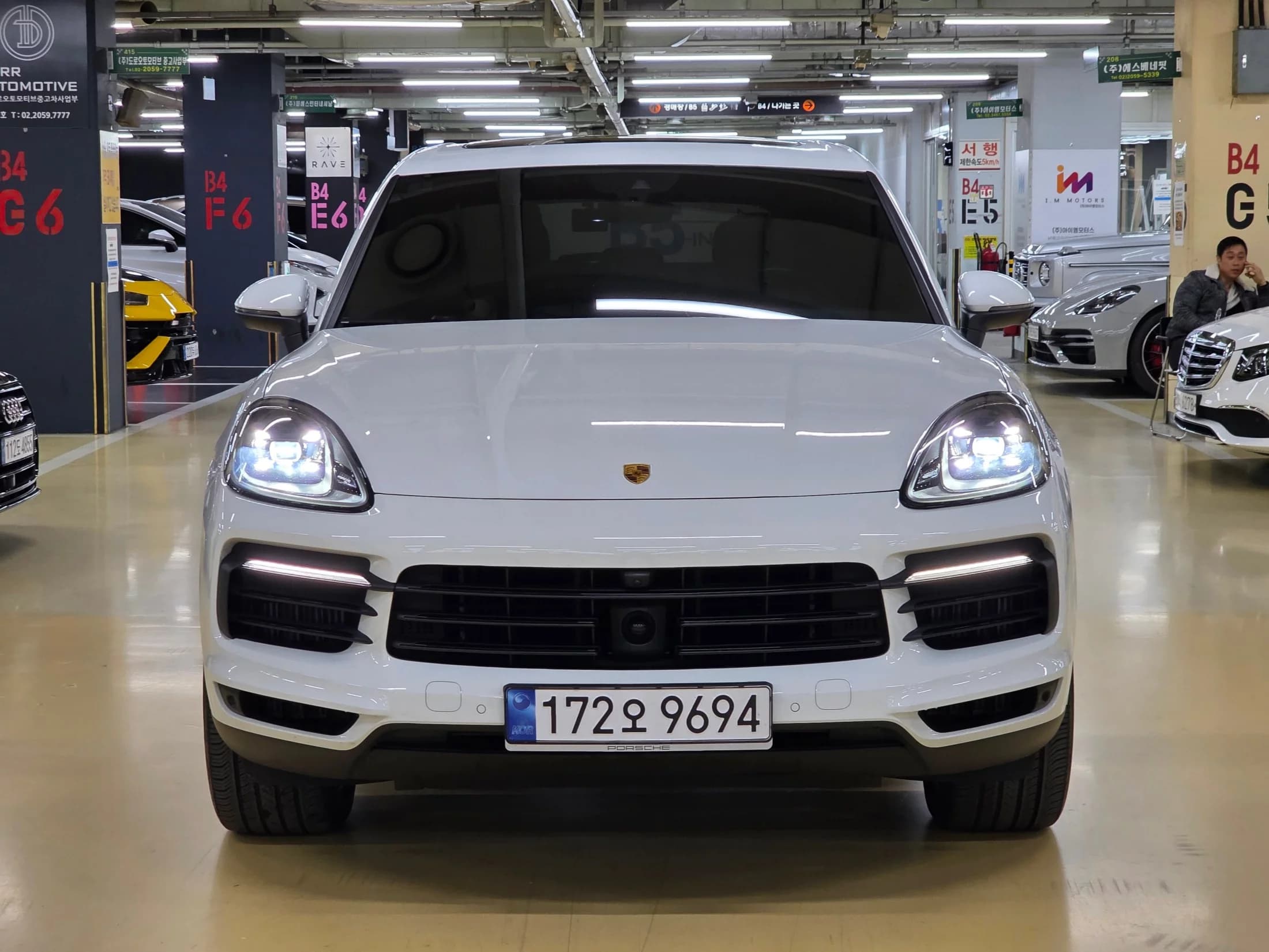 Porsche CAYENNE 3.0, 2022 г. 32079 км. — фото 4